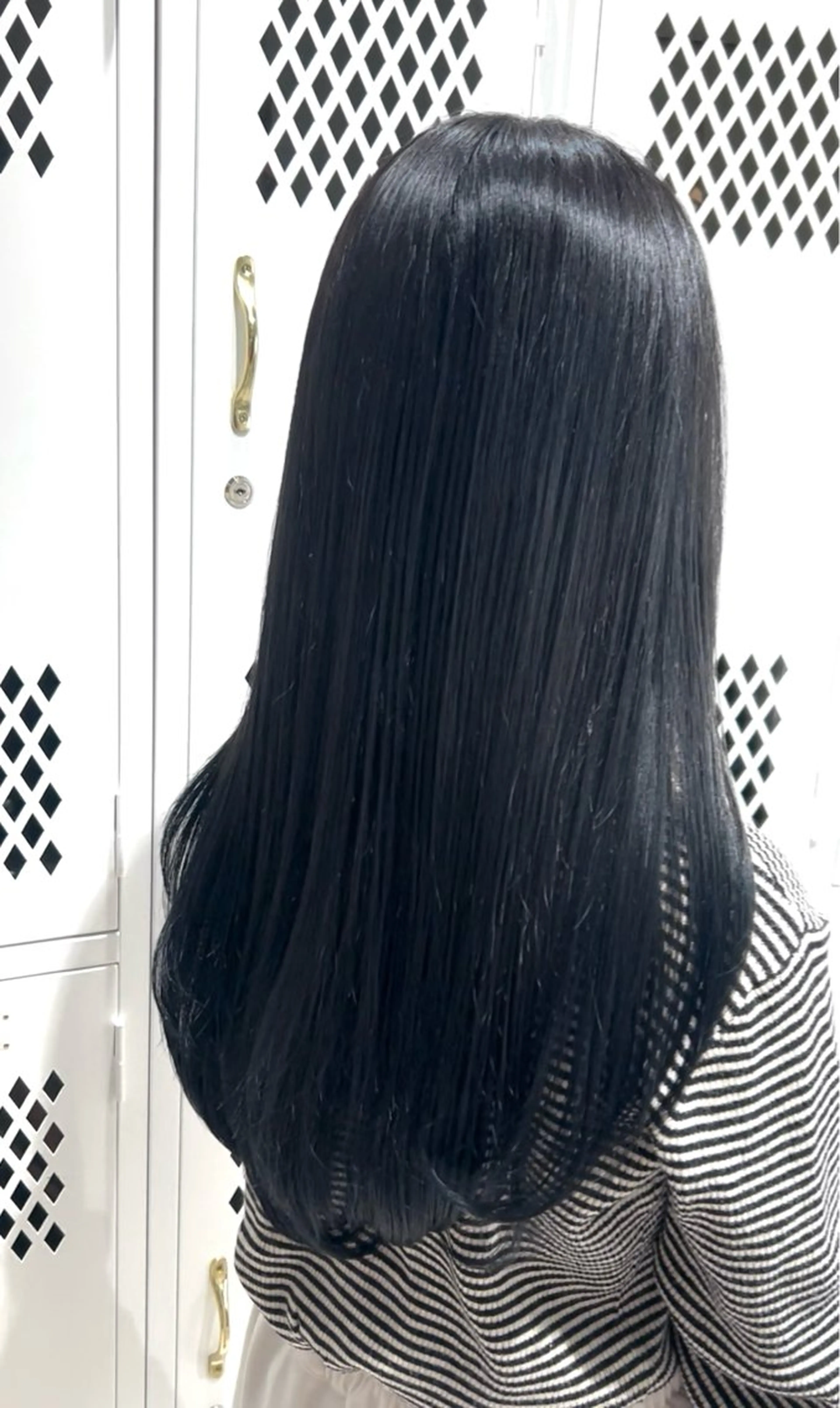 セミロング カラー 赤みゼロ 🤎柔ベージュのヘアスタイル