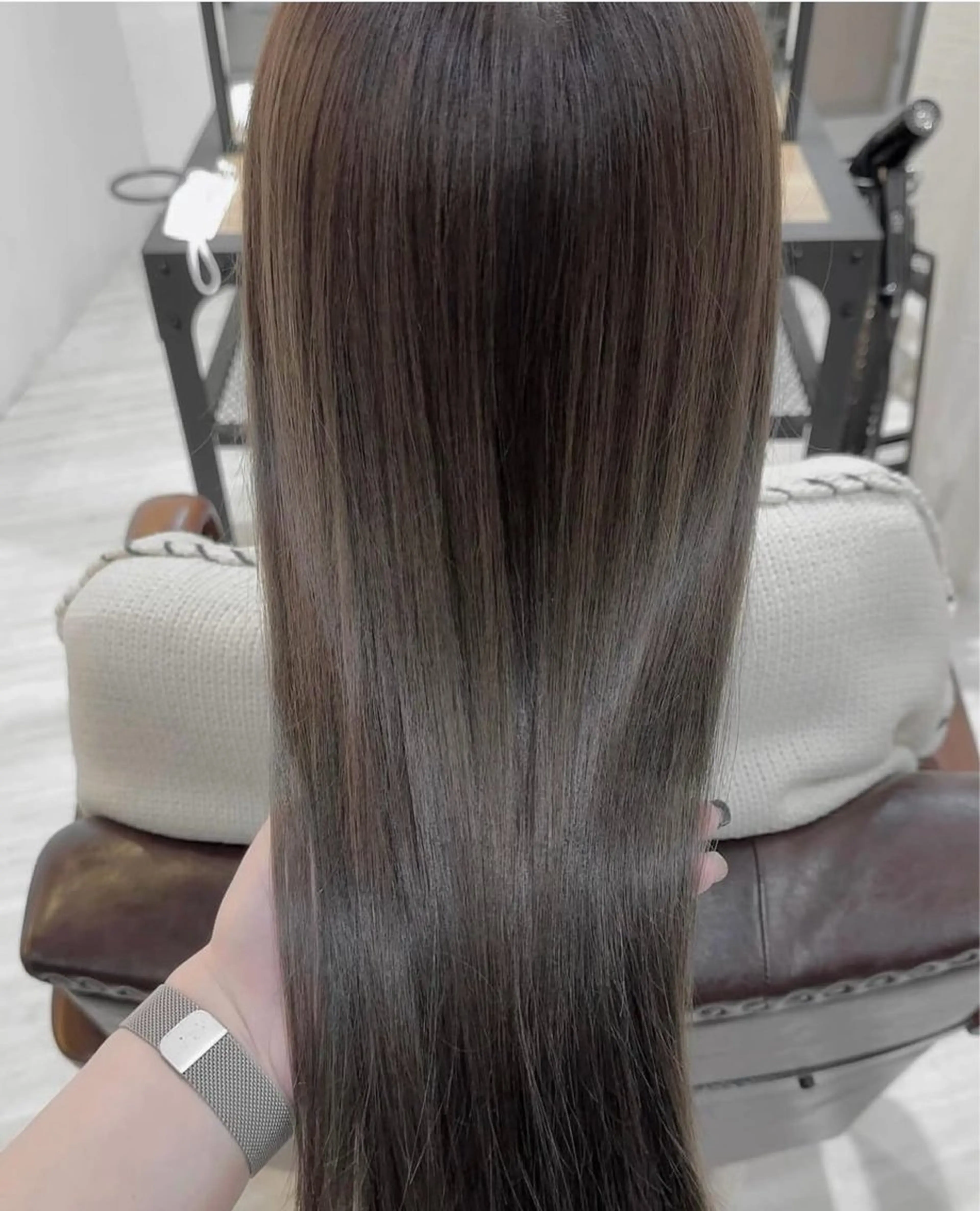 ロング 山本 晃のヘアスタイル