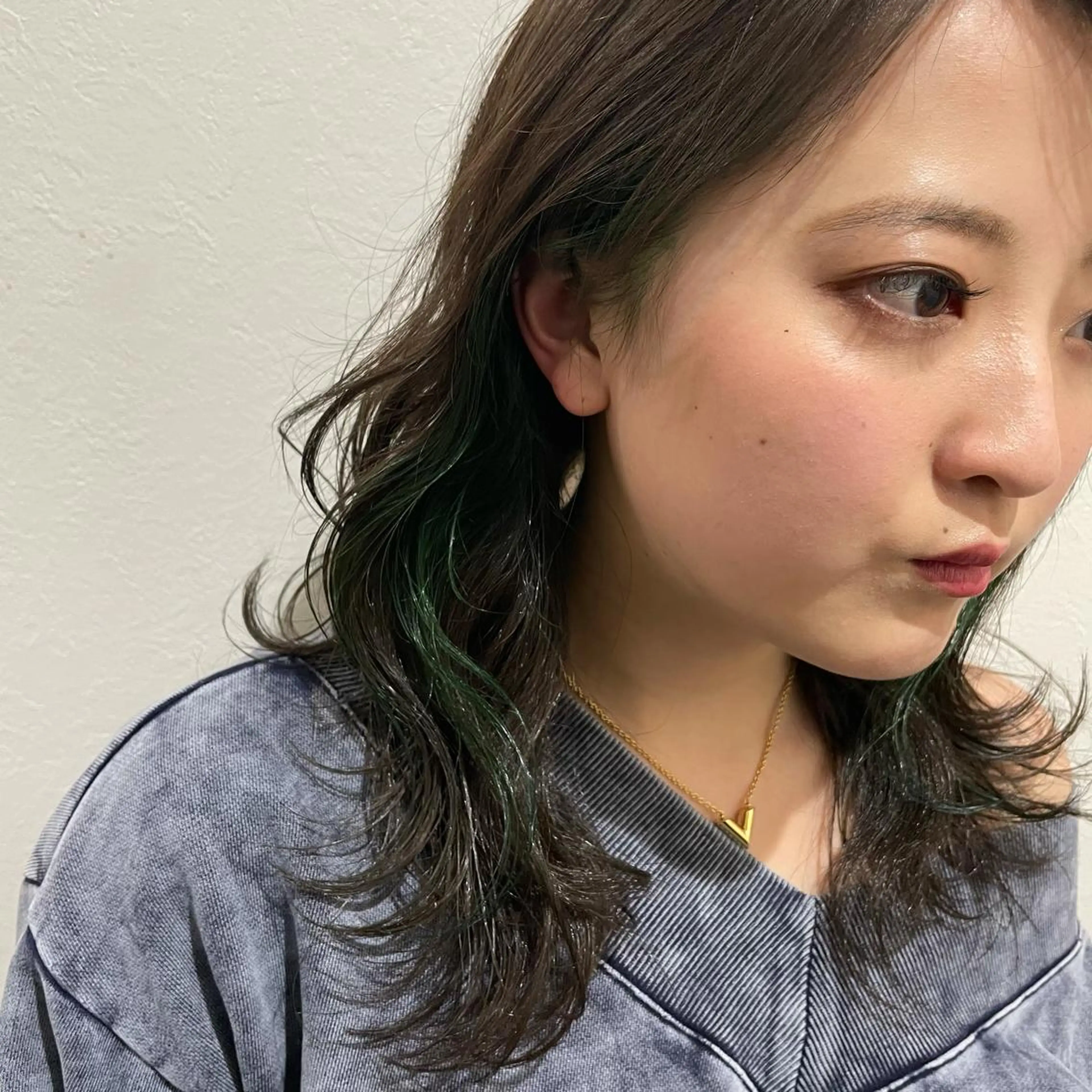 セミロング ミルクティーベージュ /三村克彦のヘアスタイル