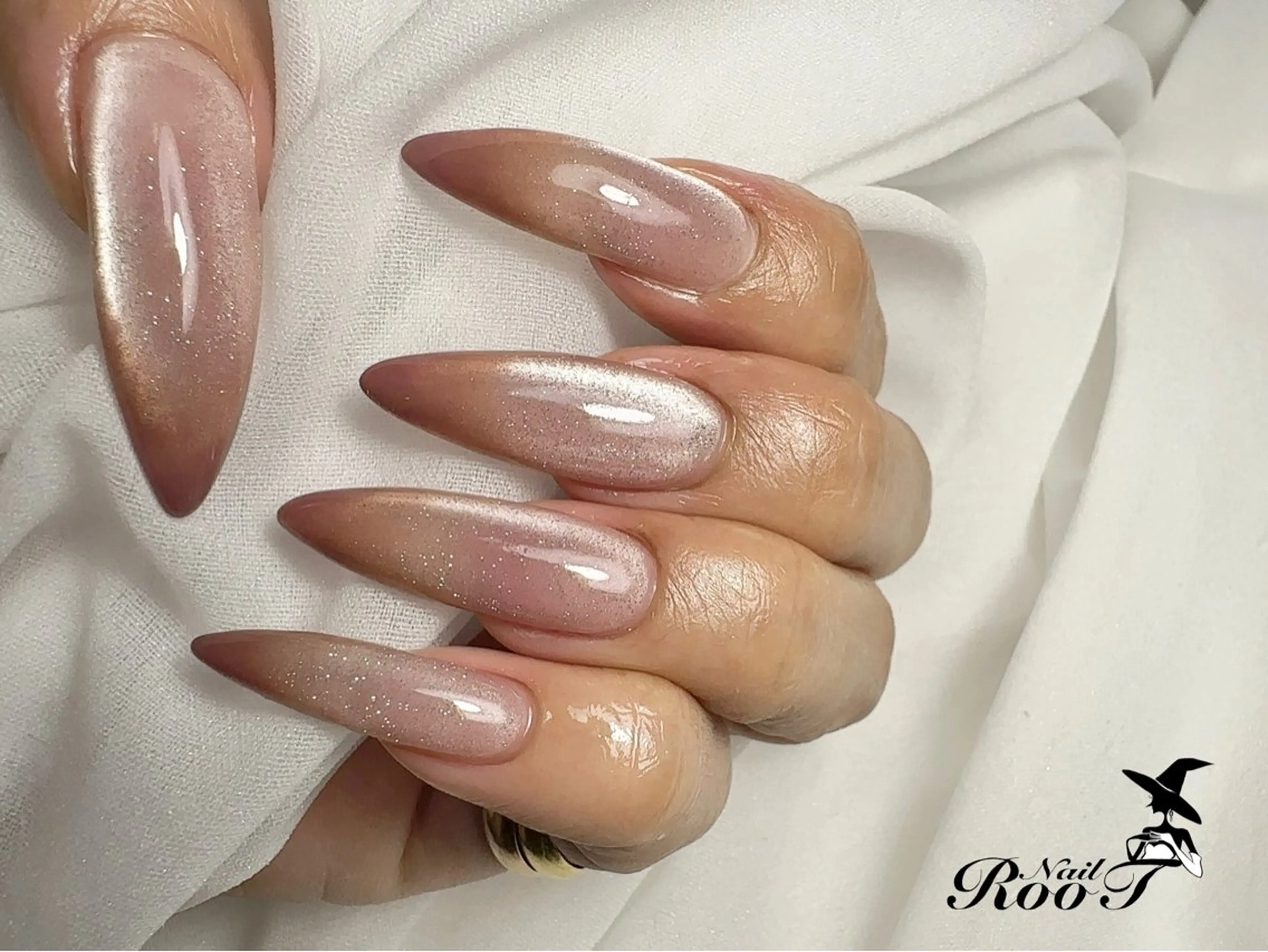 ネイル フレンチネイル マグネットネイル ハンドネイル RooT Nailのネイルデザイン