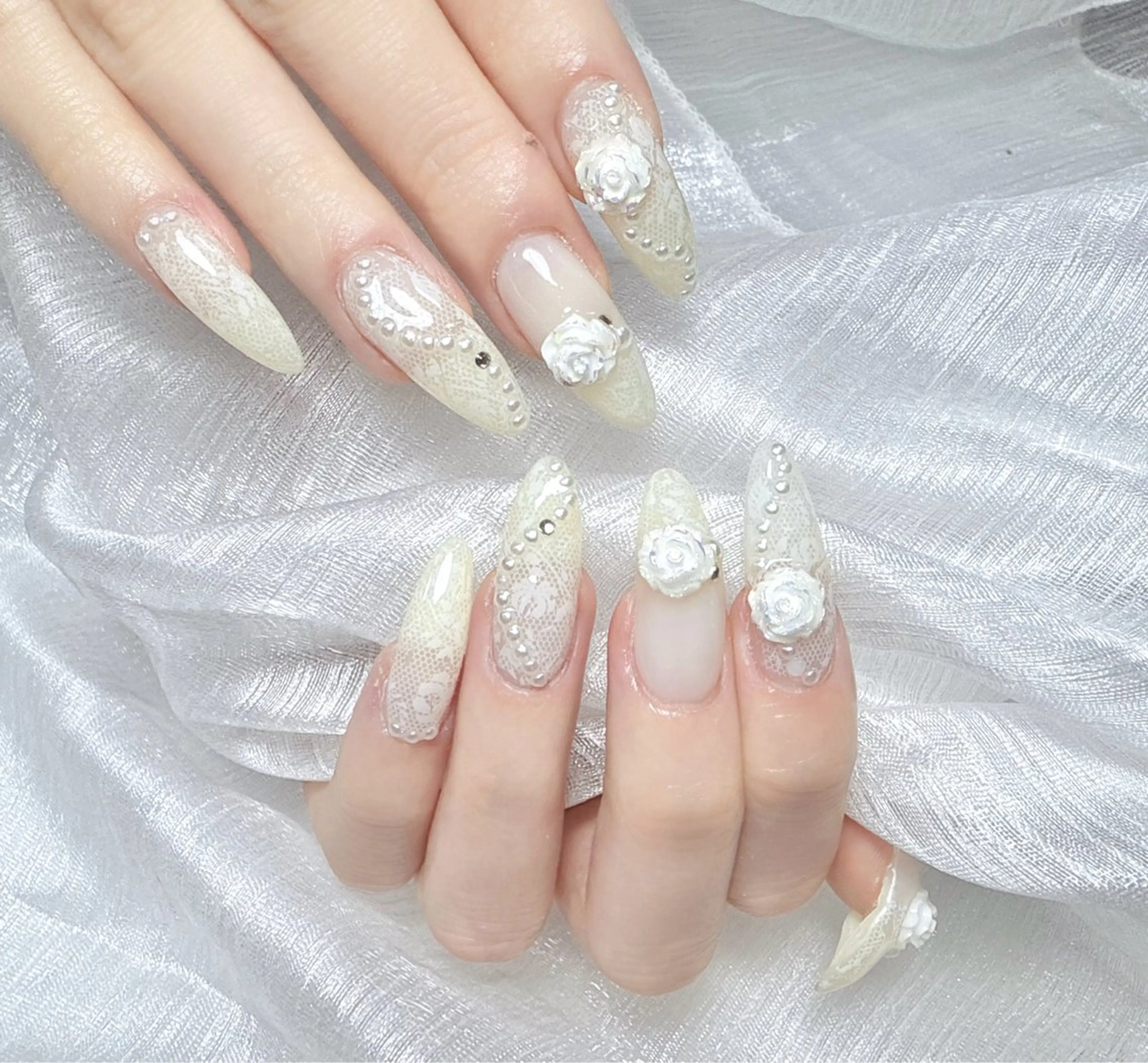 ネイル 持ち込み ハンドネイル ハンドケア L. Nailのネイルデザイン