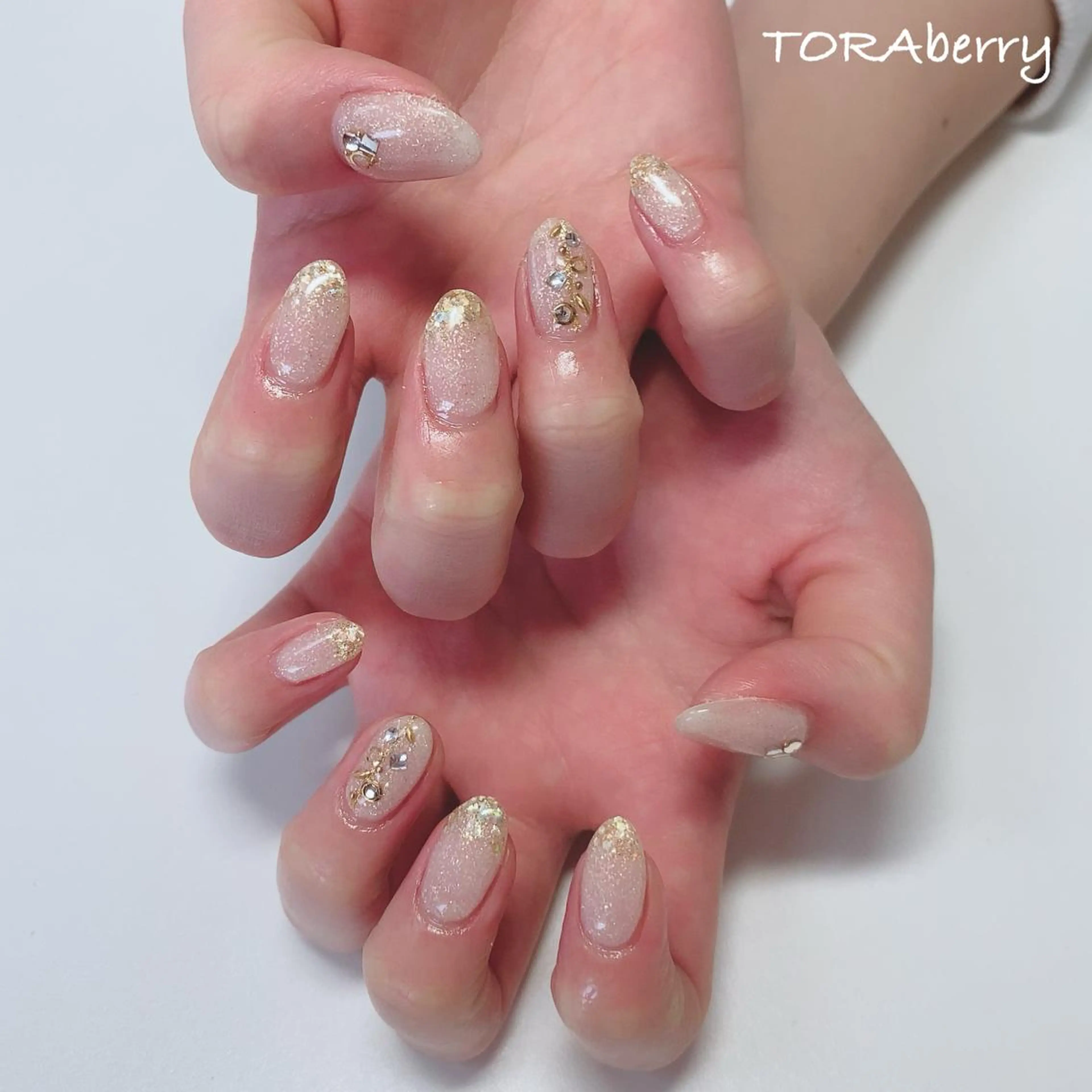 ネイル ハンドネイル ネイリスト なつみのネイルデザイン