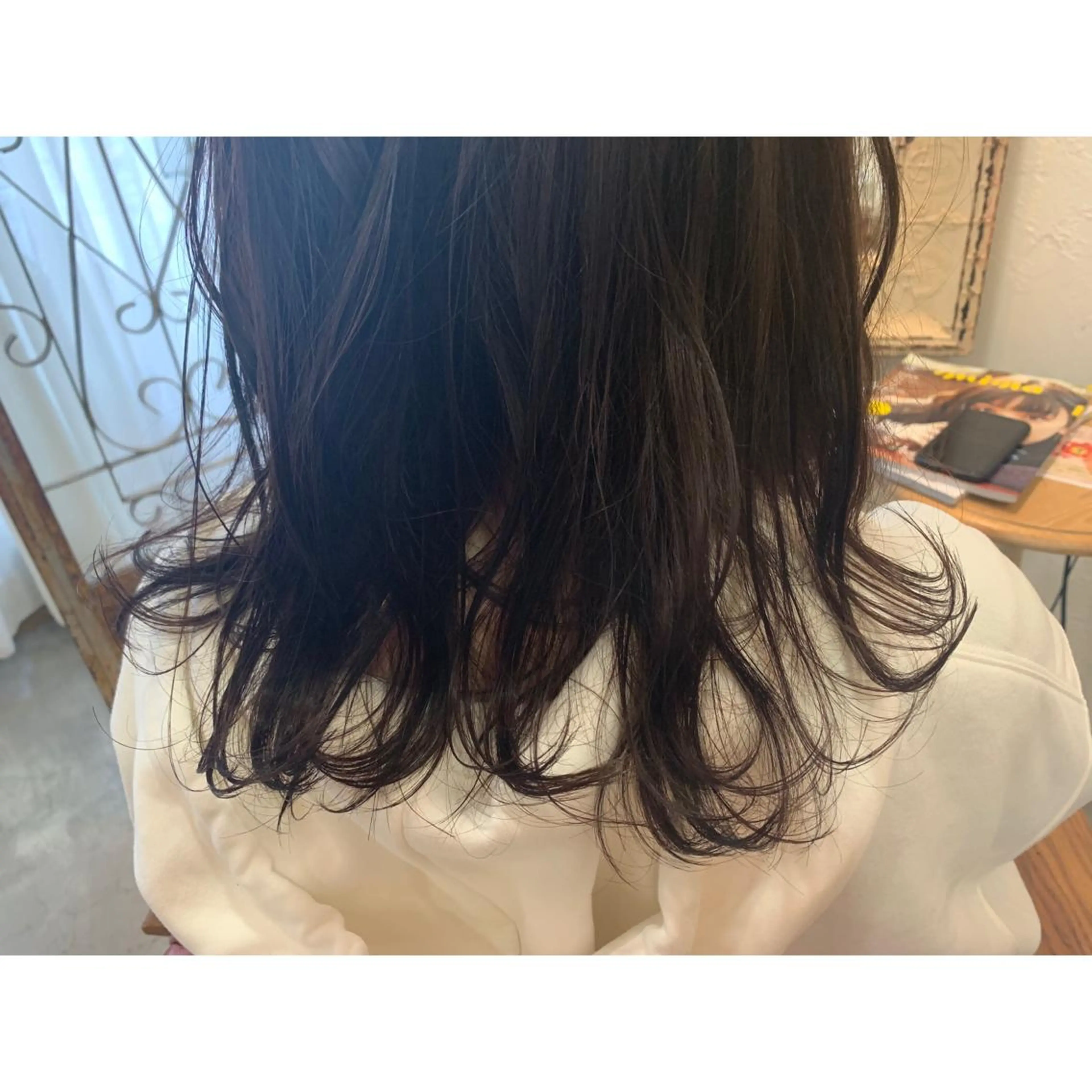 セミロング カラー カット ヘアカラー fio マナミのヘアスタイル