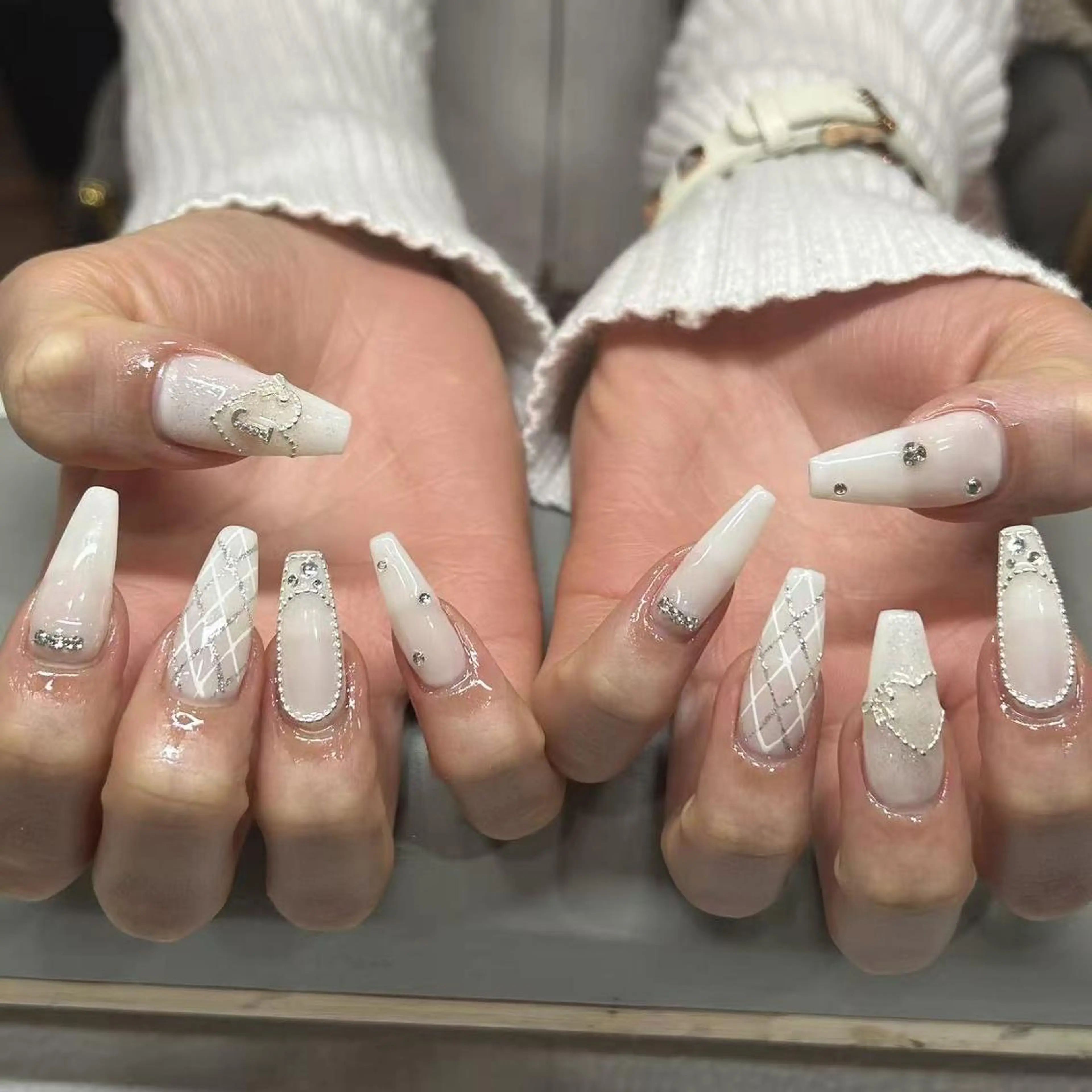 ネイル ハンドネイル ハンドケア The Nail💗 Ayaseのネイルデザイン