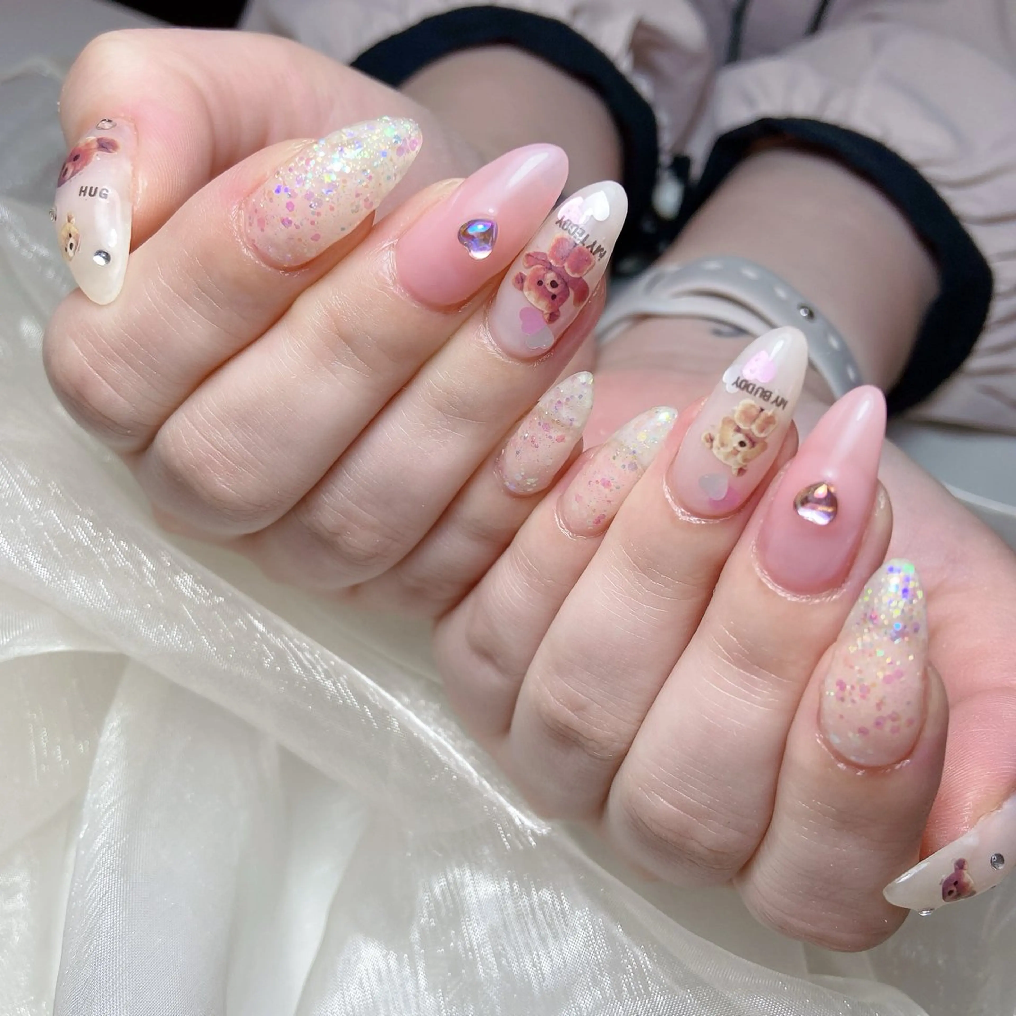 ネイル ガーリー ハンドネイル nailsalon REJOICEのネイルデザイン