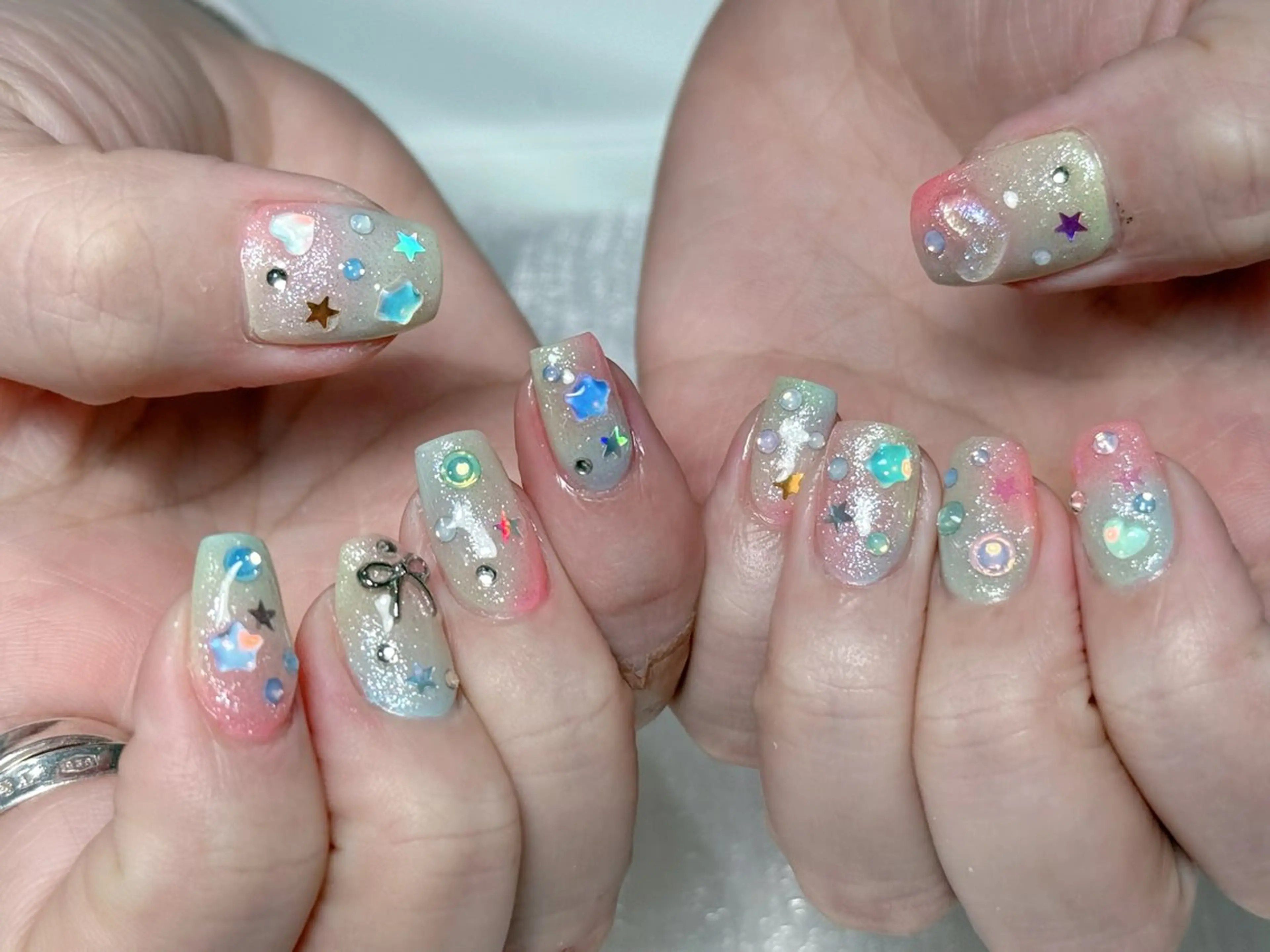 ネイル チークネイル 長さ出し フレンチネイル グラデーション マグネットネイル ハンドネイル ハンドケア 💕Dreamy KIYO💕のネイルデザイン