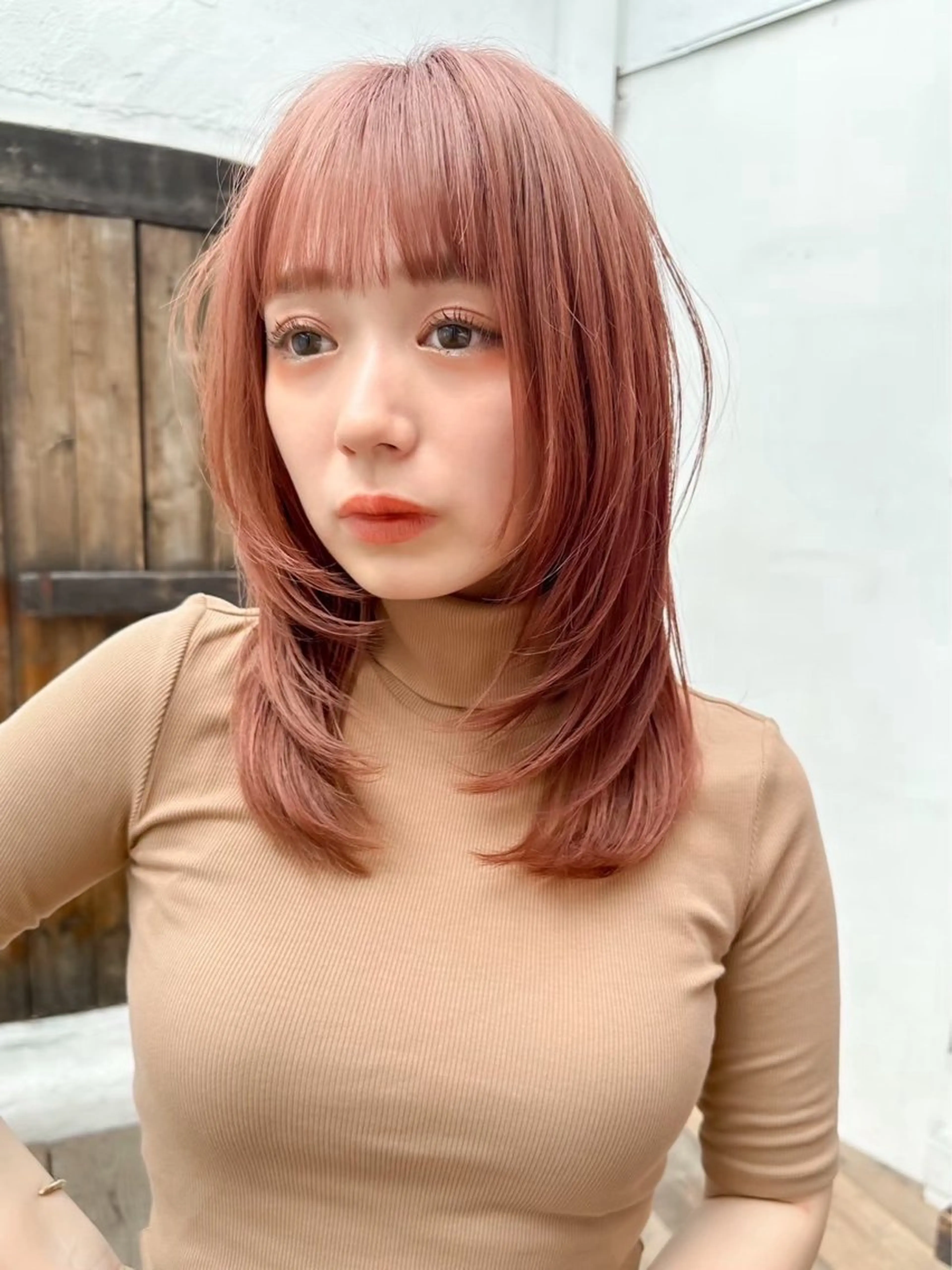 ミディアム カット ヘアカラー トリートメント レイヤーカット 美髪矯正　YUTOのヘアスタイル