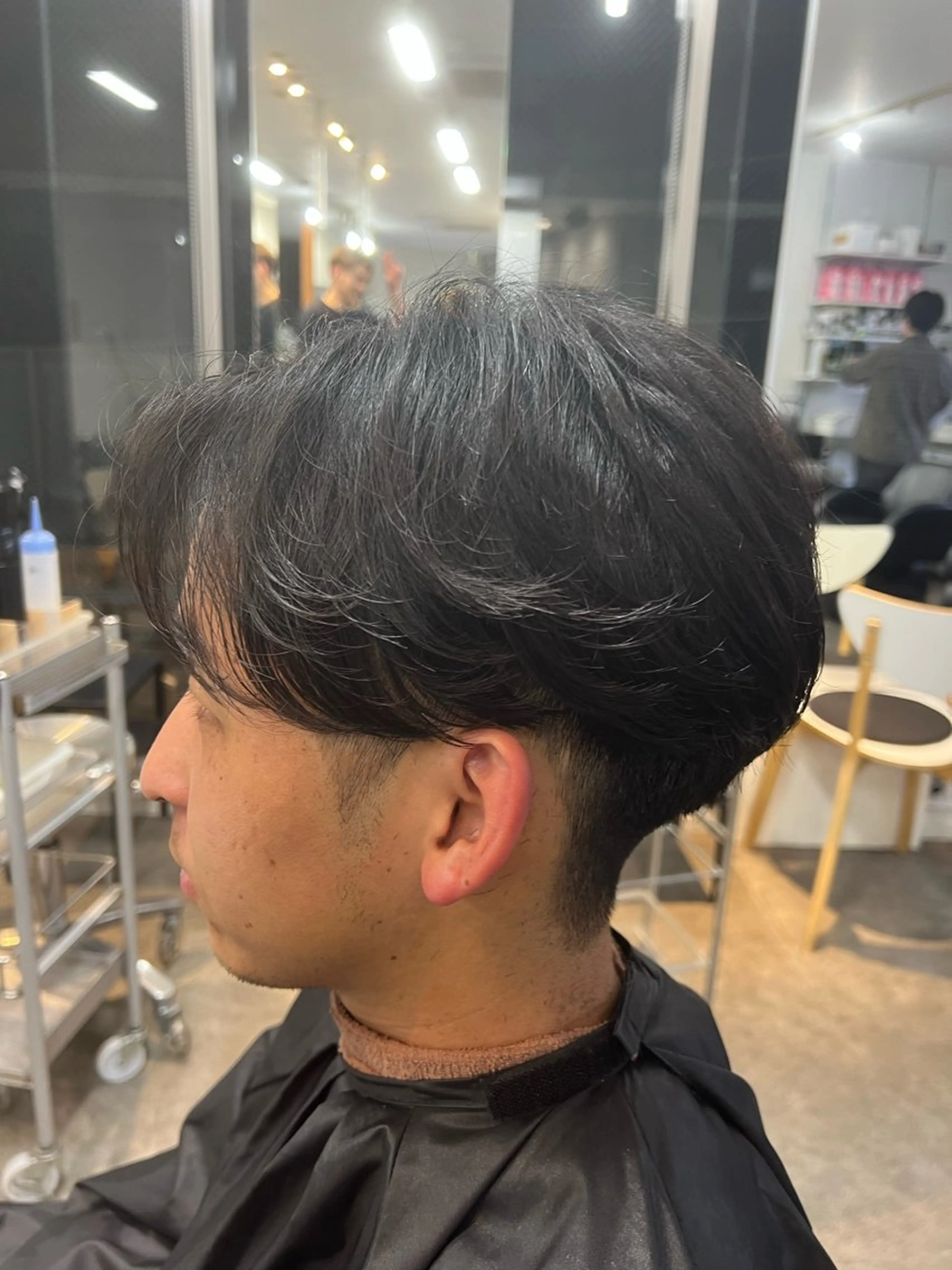 パーマ メンズ センターパート コンマヘア フェードカット カルマパーマ マッシュ 原宿 無料カット fifth イノウエのヘアスタイル