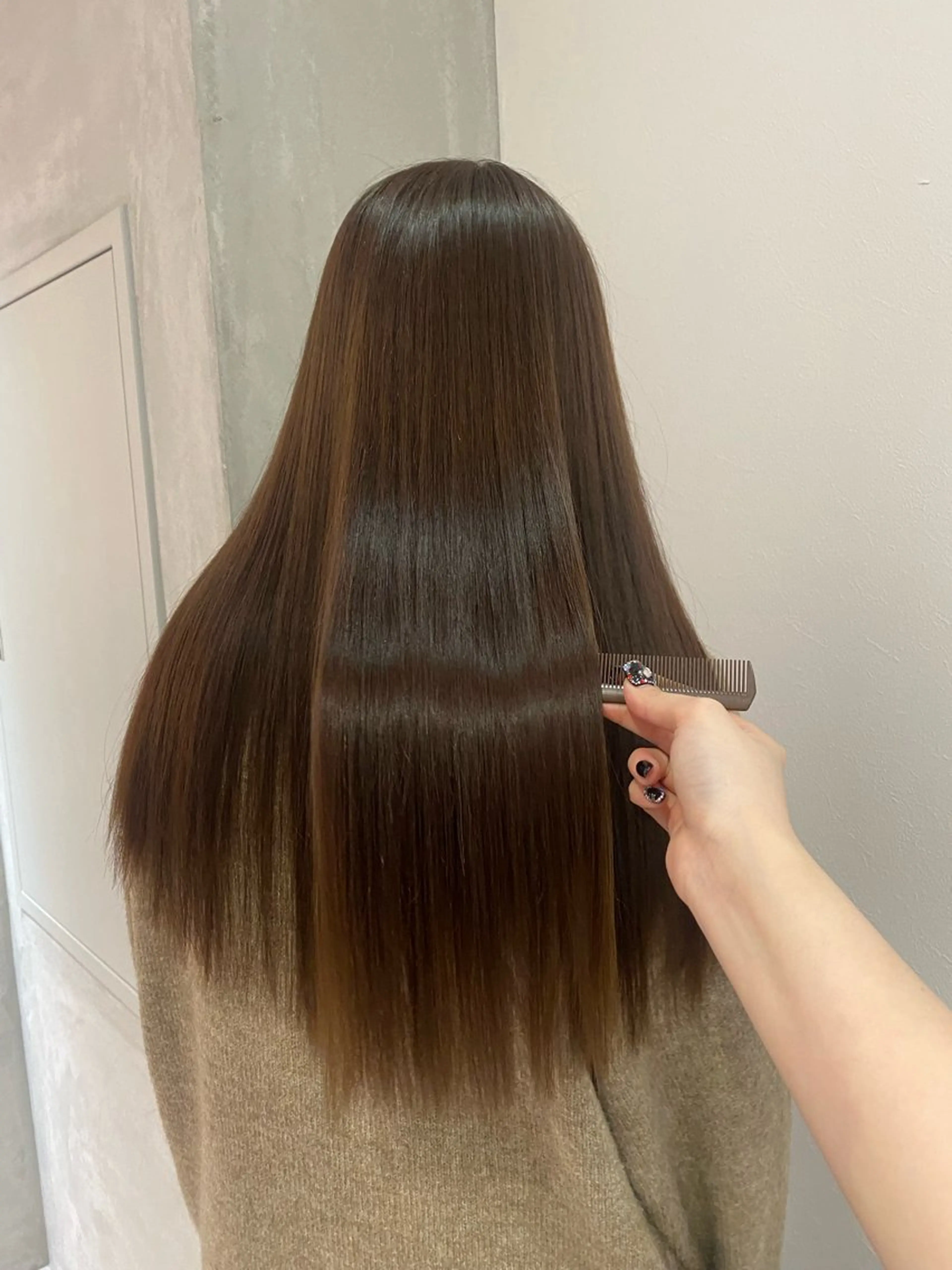 ロング 縮毛矯正 いとう ほのかのヘアスタイル