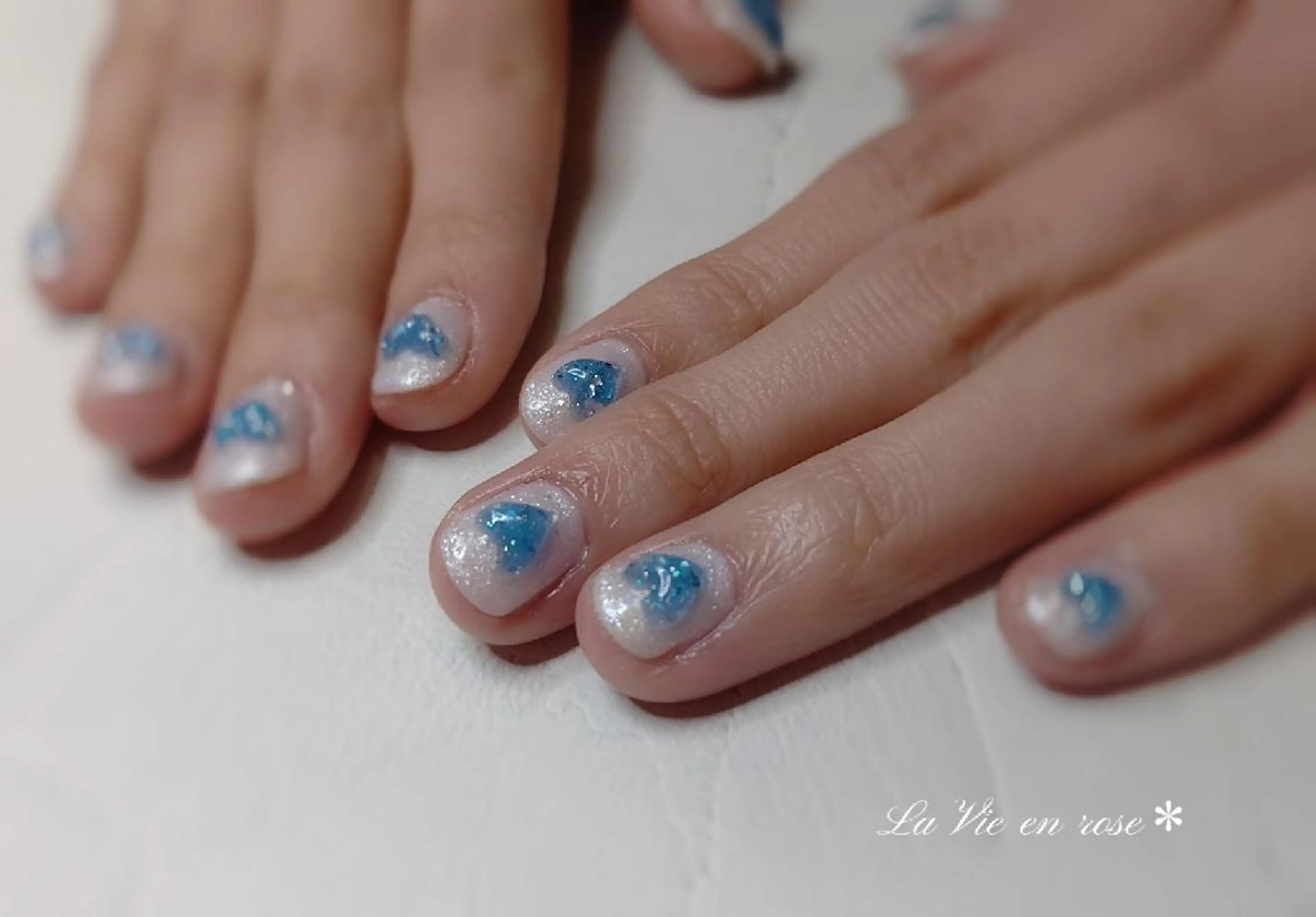 ネイル ハート キラキラネイル ラヴィアン ローズのネイルデザイン