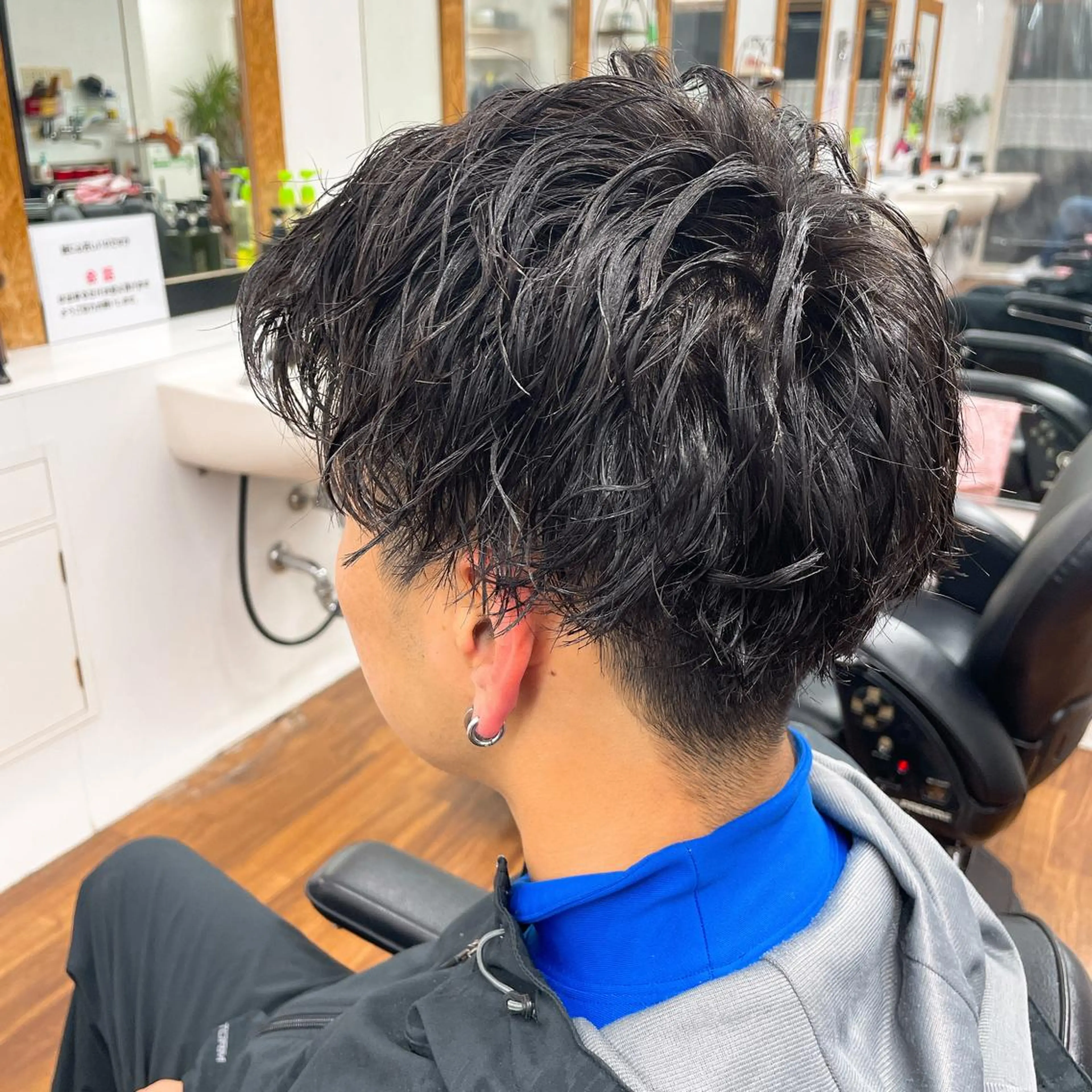 ショート パーマ メンズ メンズパーマ ツイストスパイラルパーマ スパイラルパーマ カット パーマ レオン所属・本橋 琴実のヘアスタイル