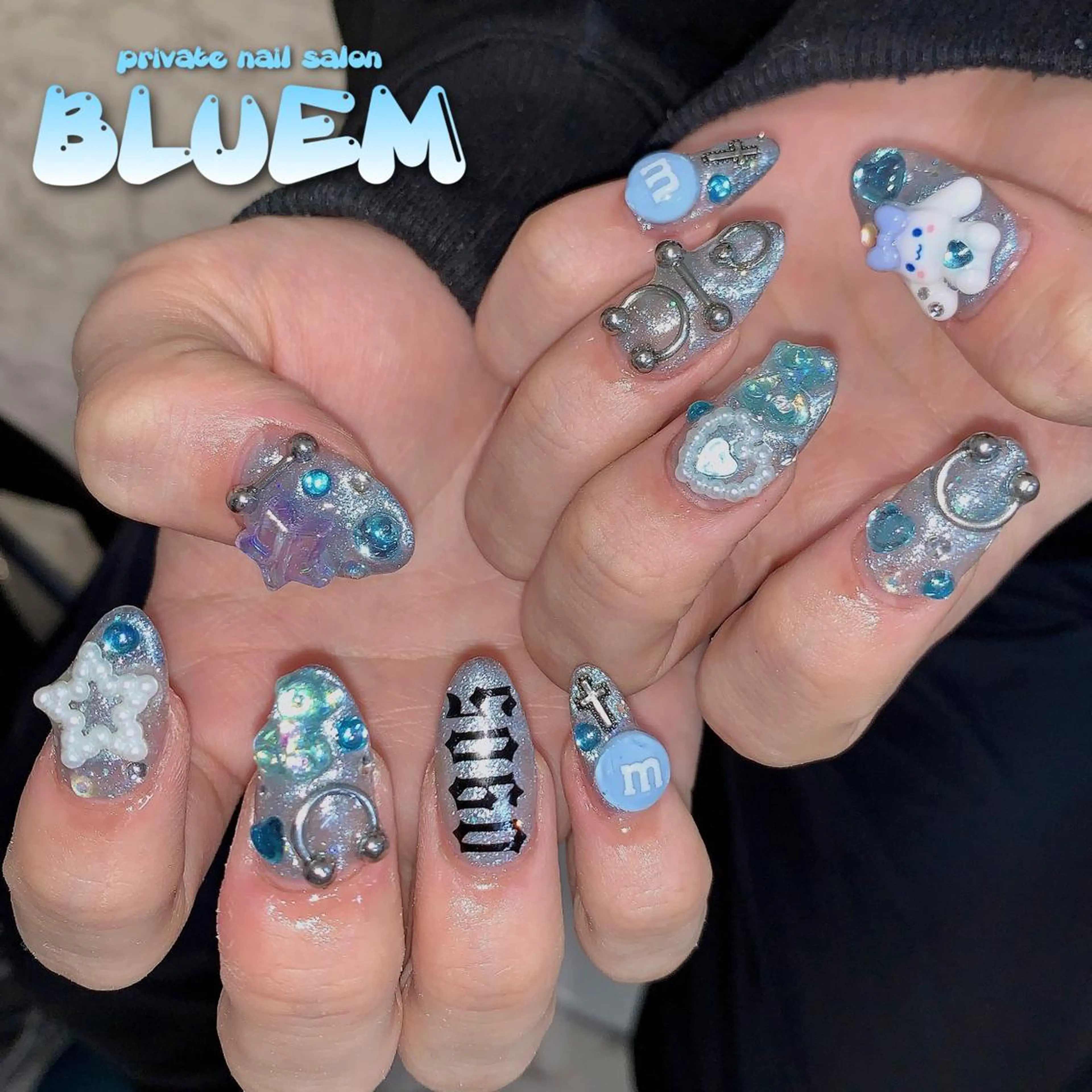 ネイル ハンドネイル BLUEM なな🐶のネイルデザイン