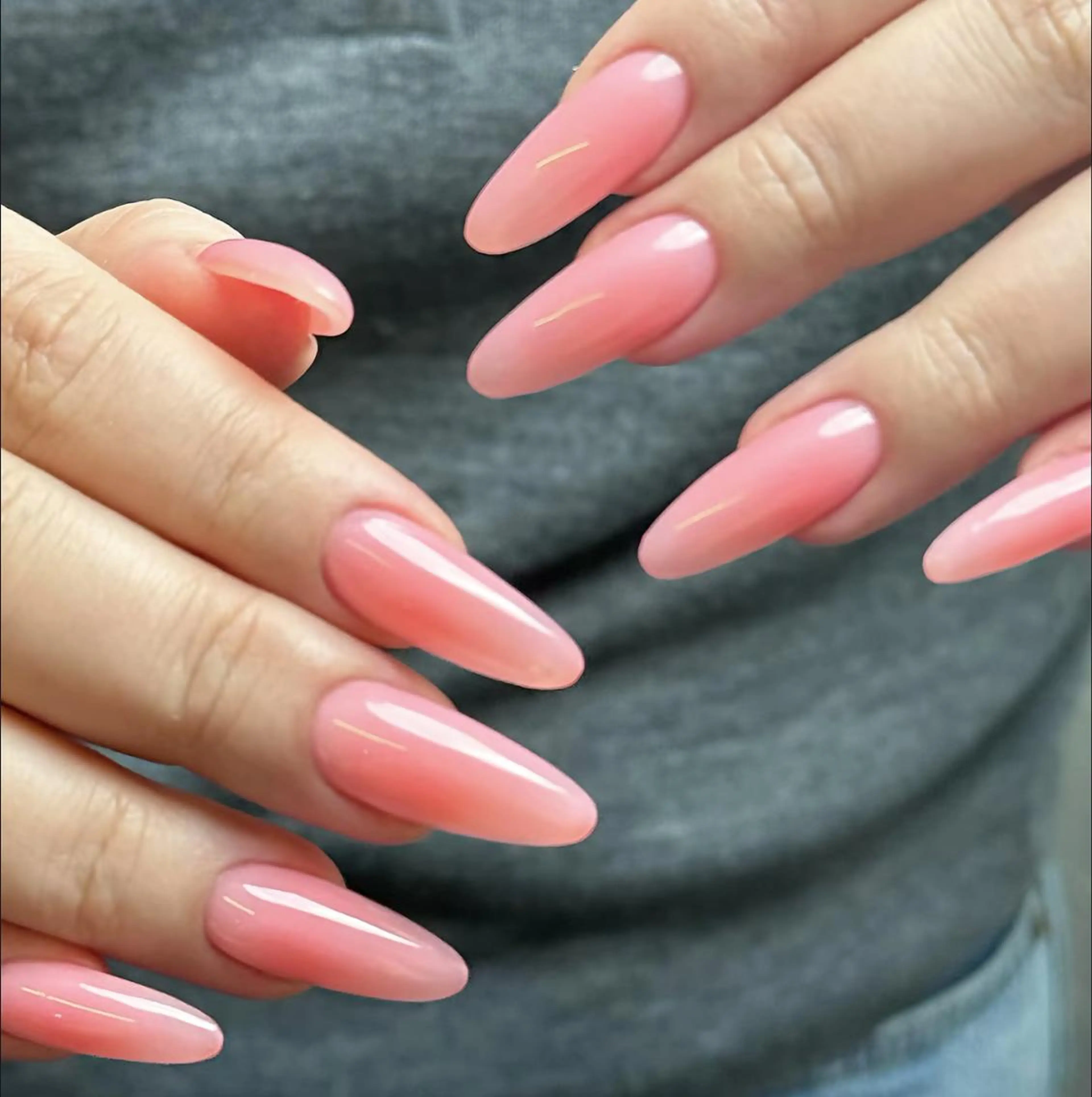 ネイル ハンドネイル 🎀 Ayaka_nailのネイルデザイン