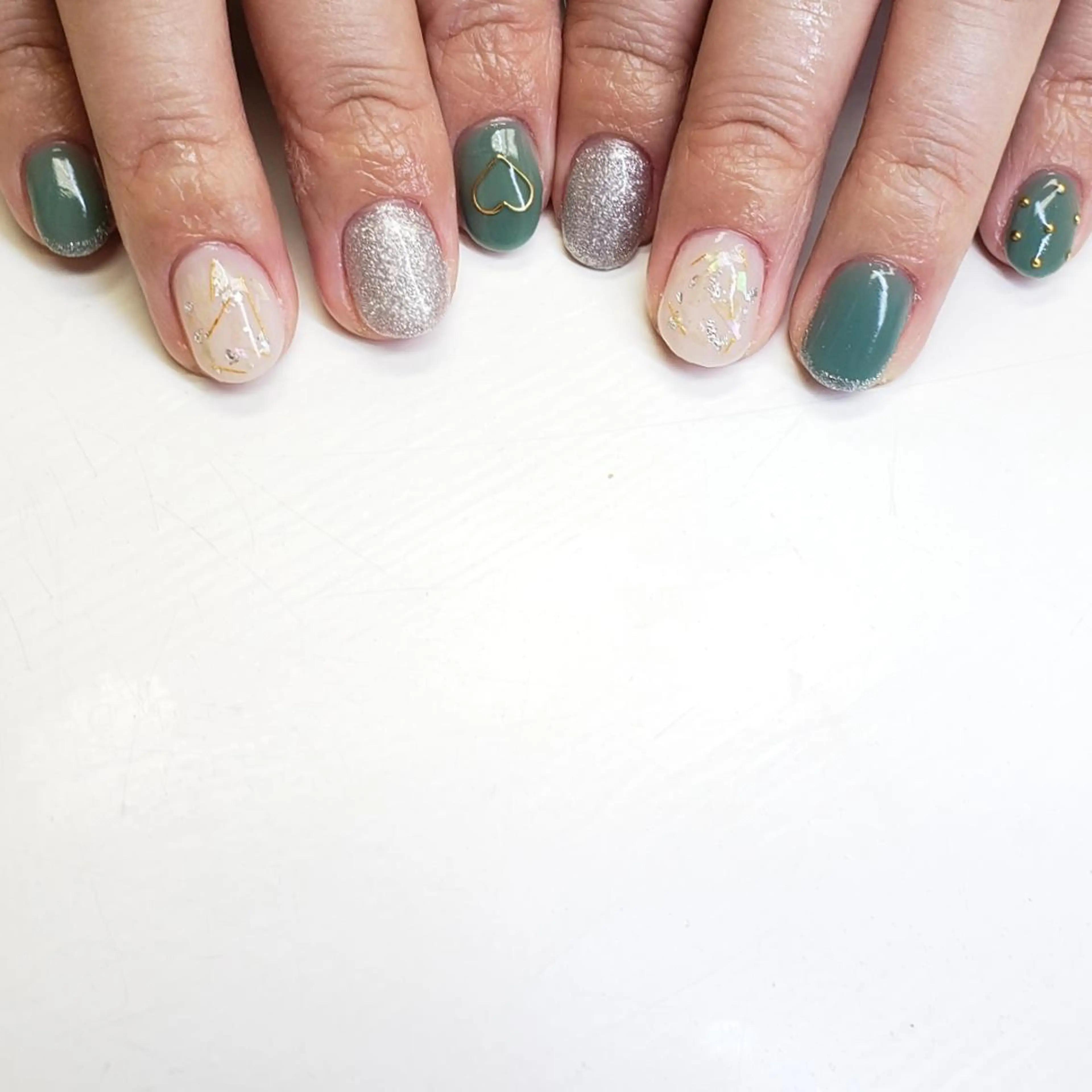 ショート クロキ 。のネイルデザイン