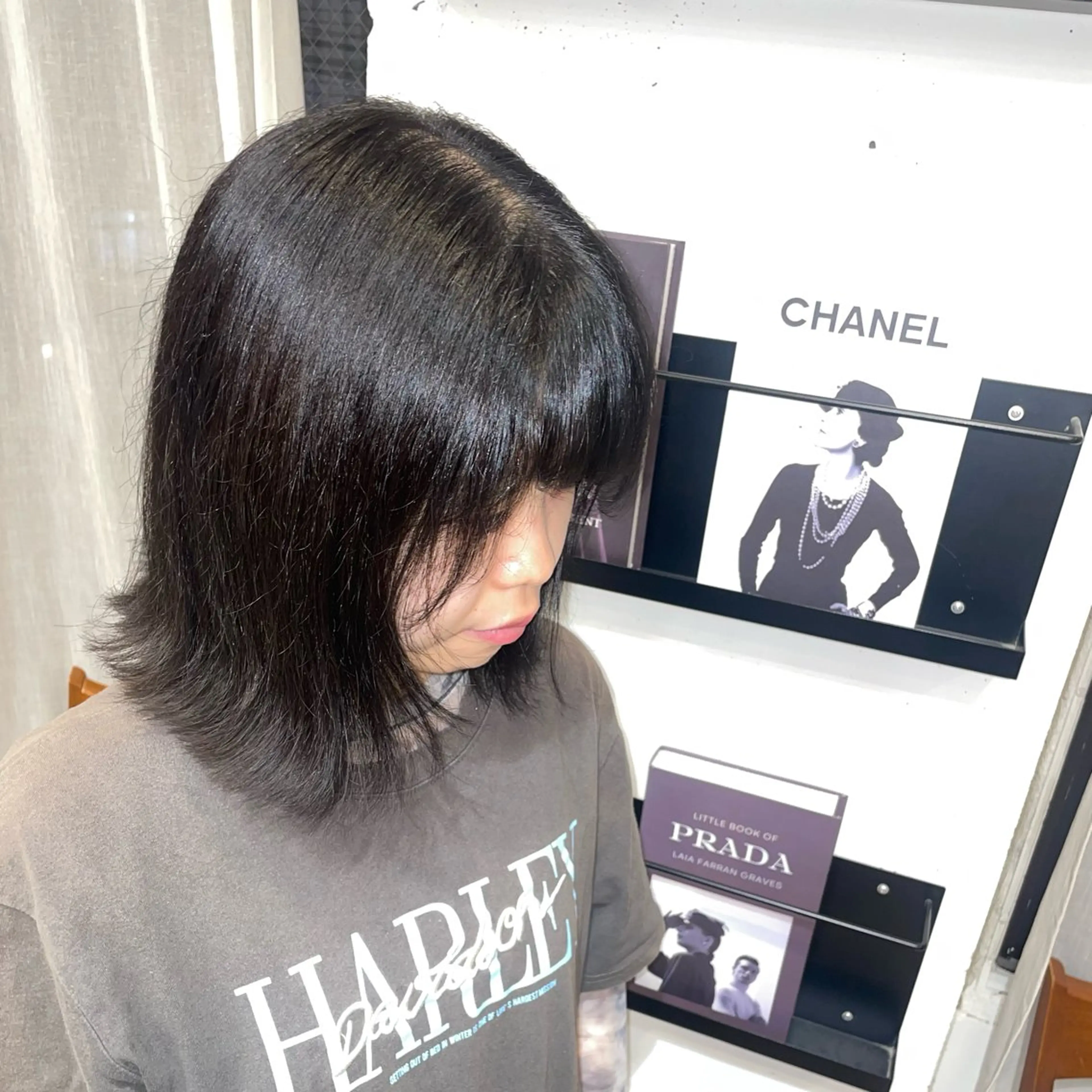 カラー 新原 陽那のヘアスタイル