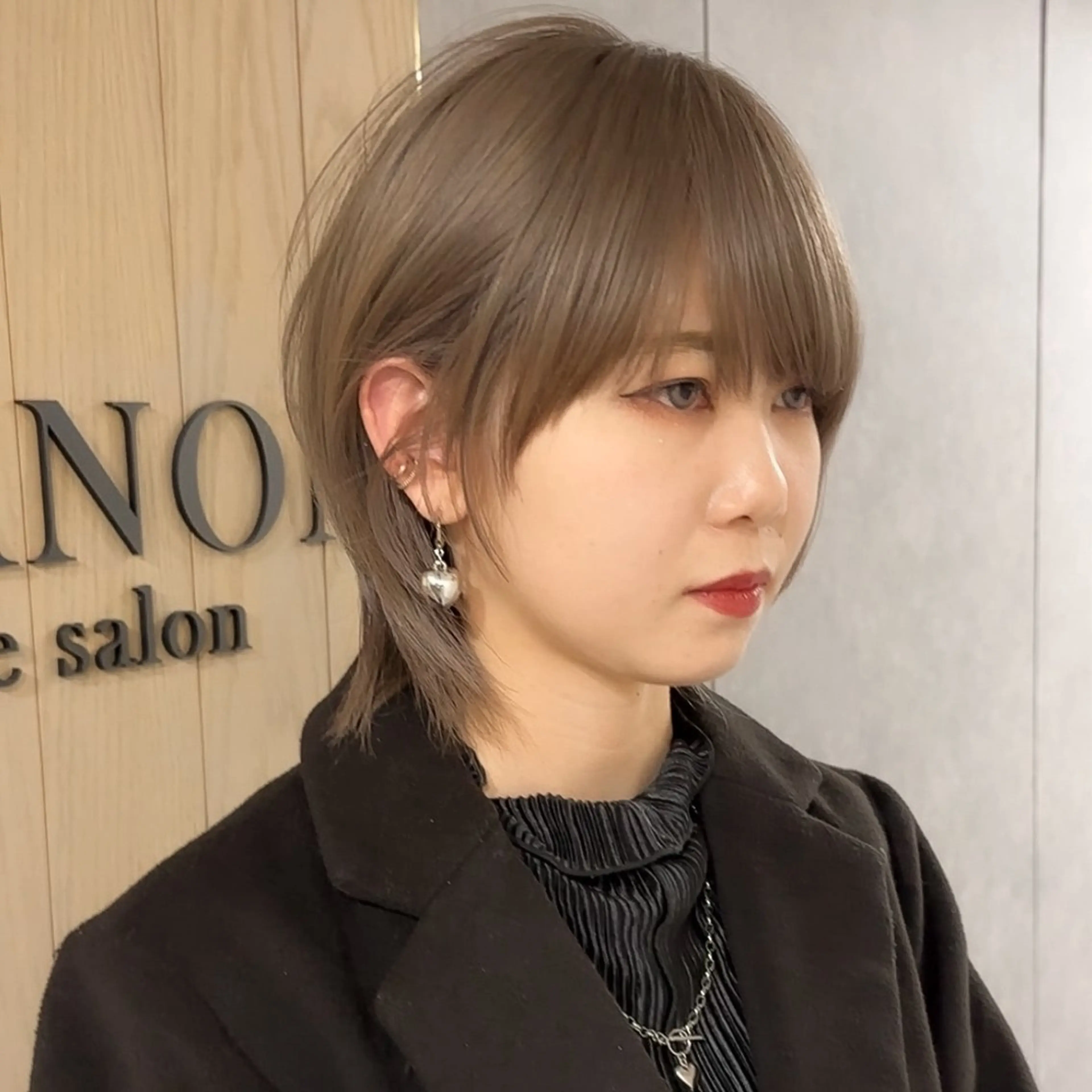 ミディアム カラー ベージュカラー ミルクティーベージュ レイヤーカット 色気/ボブ/ショート Genkiのヘアスタイル