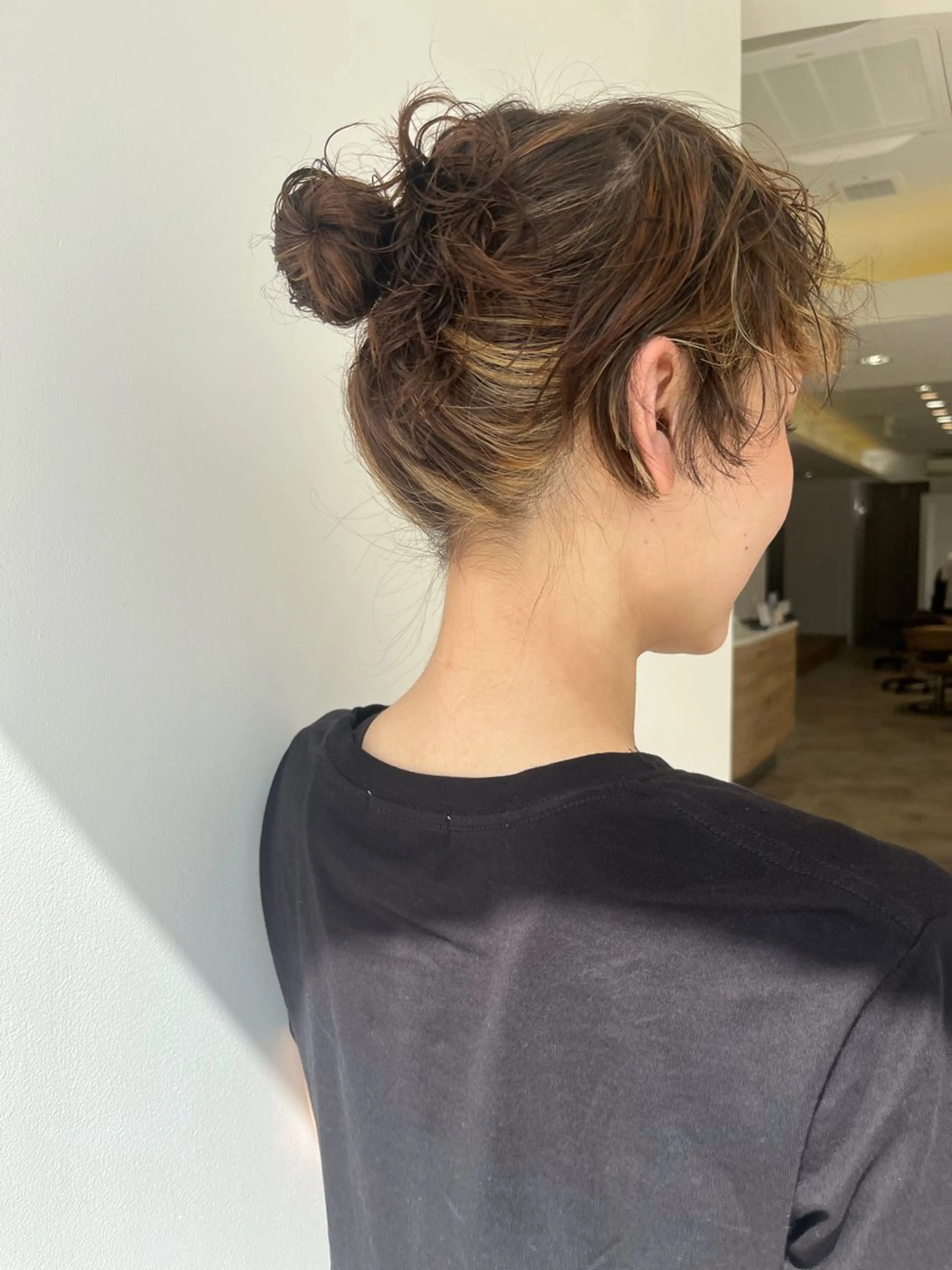 ロング カラー パーマ ブラウンカラー 透明感カラー ハイライトカラー ハイライト ロング cana カナ/レイヤーカットのヘアスタイル