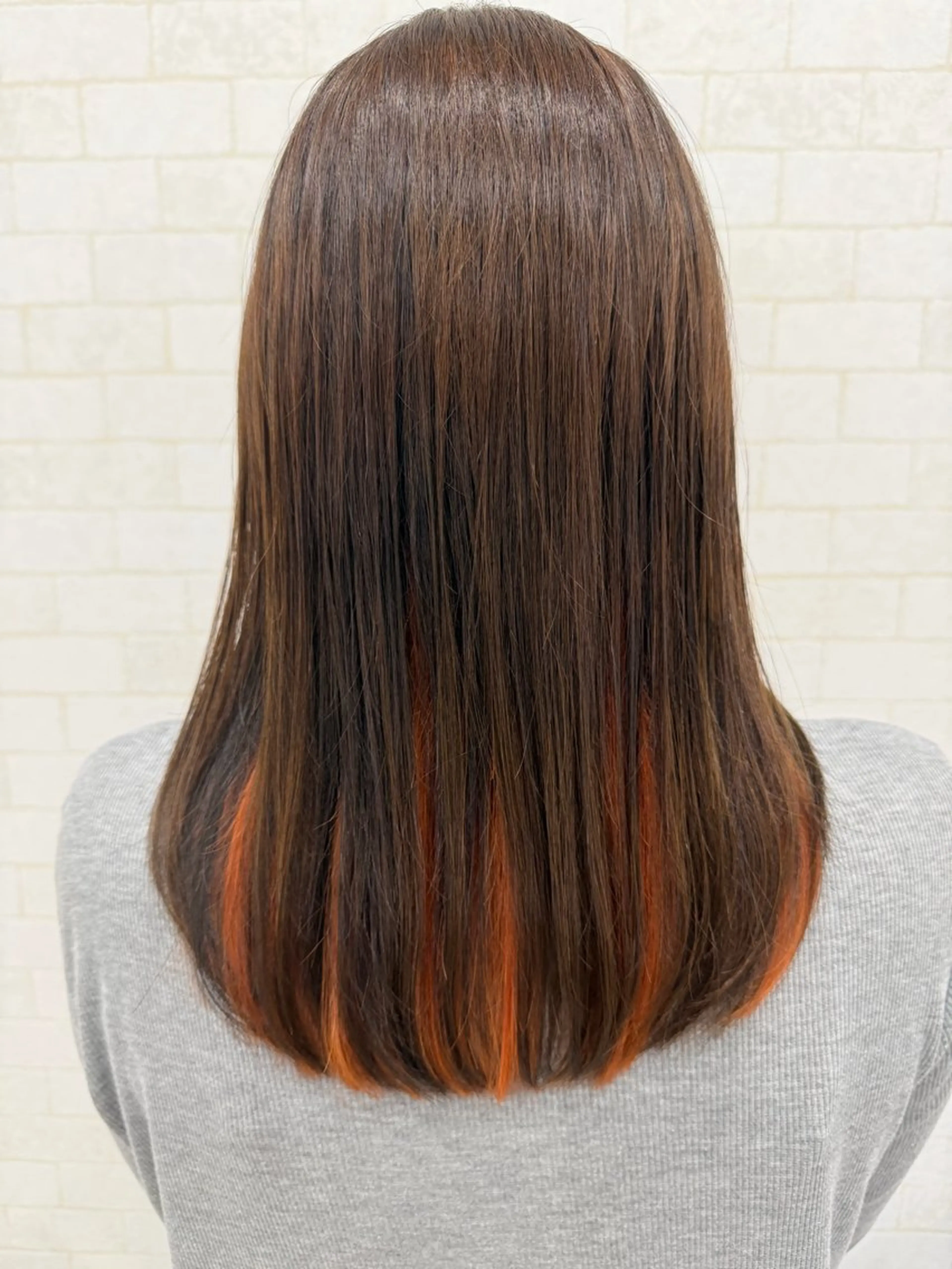 ミディアム カラー 梅本 つかさのヘアスタイル