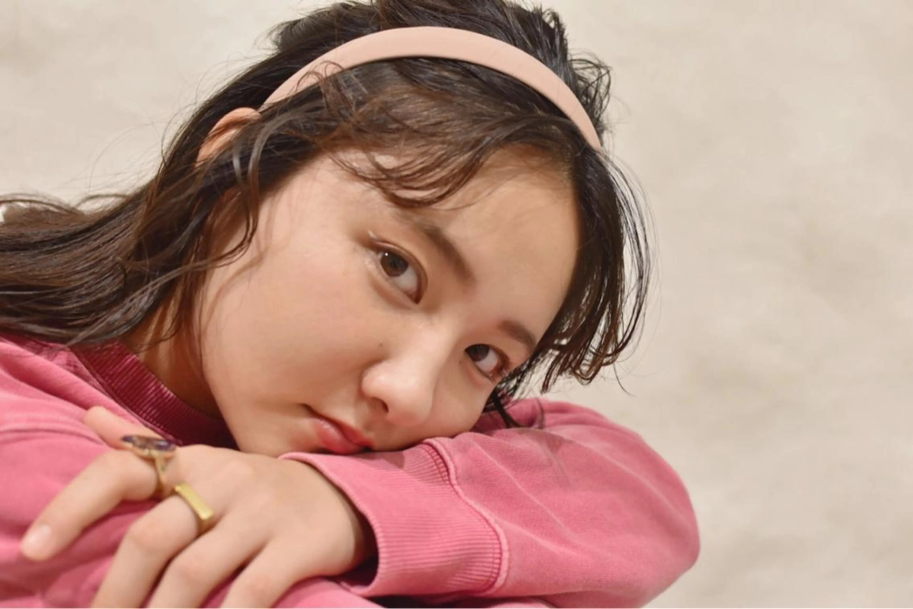 セミロング fuchigami suzunoのヘアスタイル