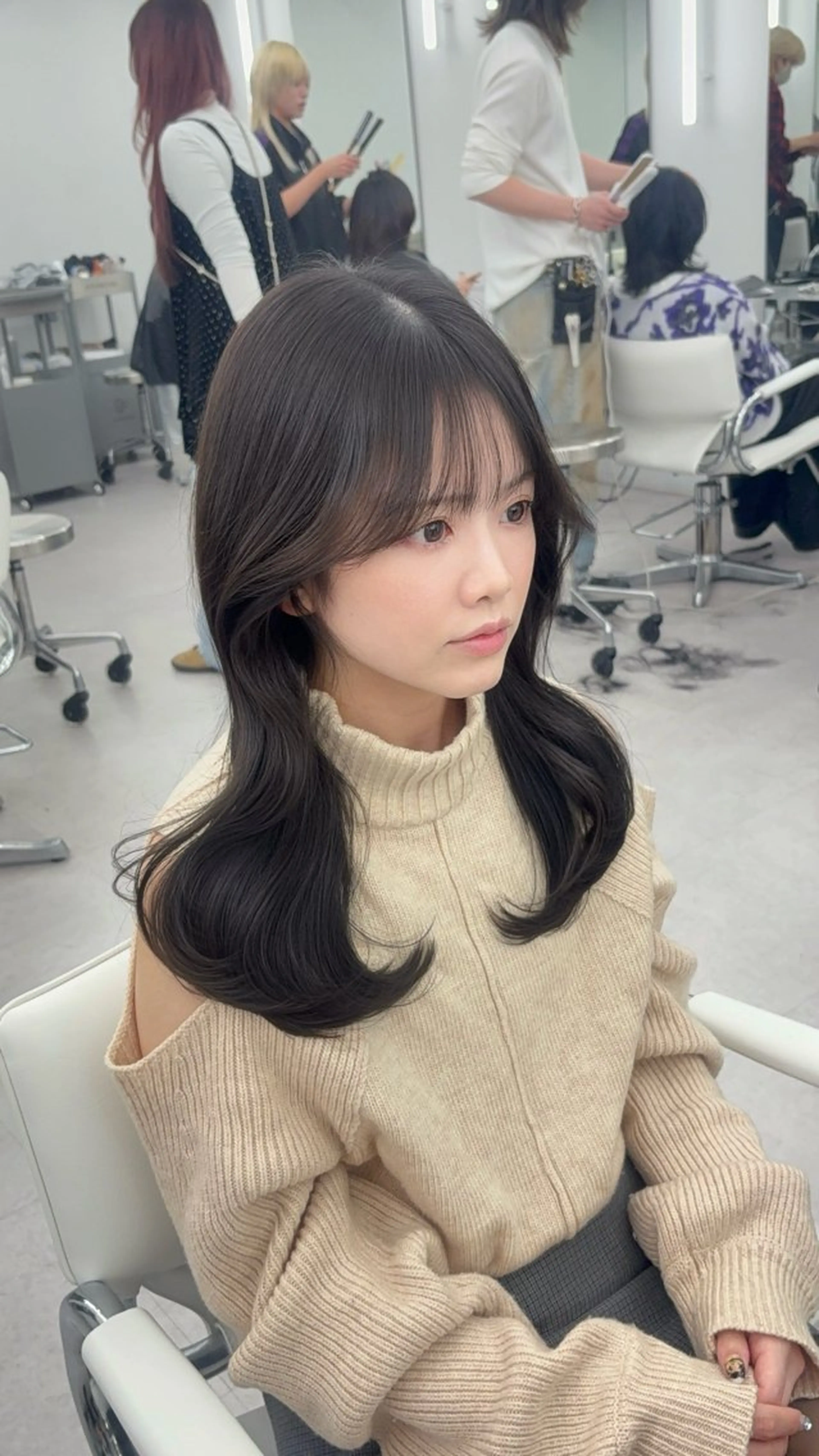 ロング カラー 小顔カット カット ヘアカラー トリートメント 韓国ヘア/レイヤー/ 顔まわり足立遥奈のヘアスタイル