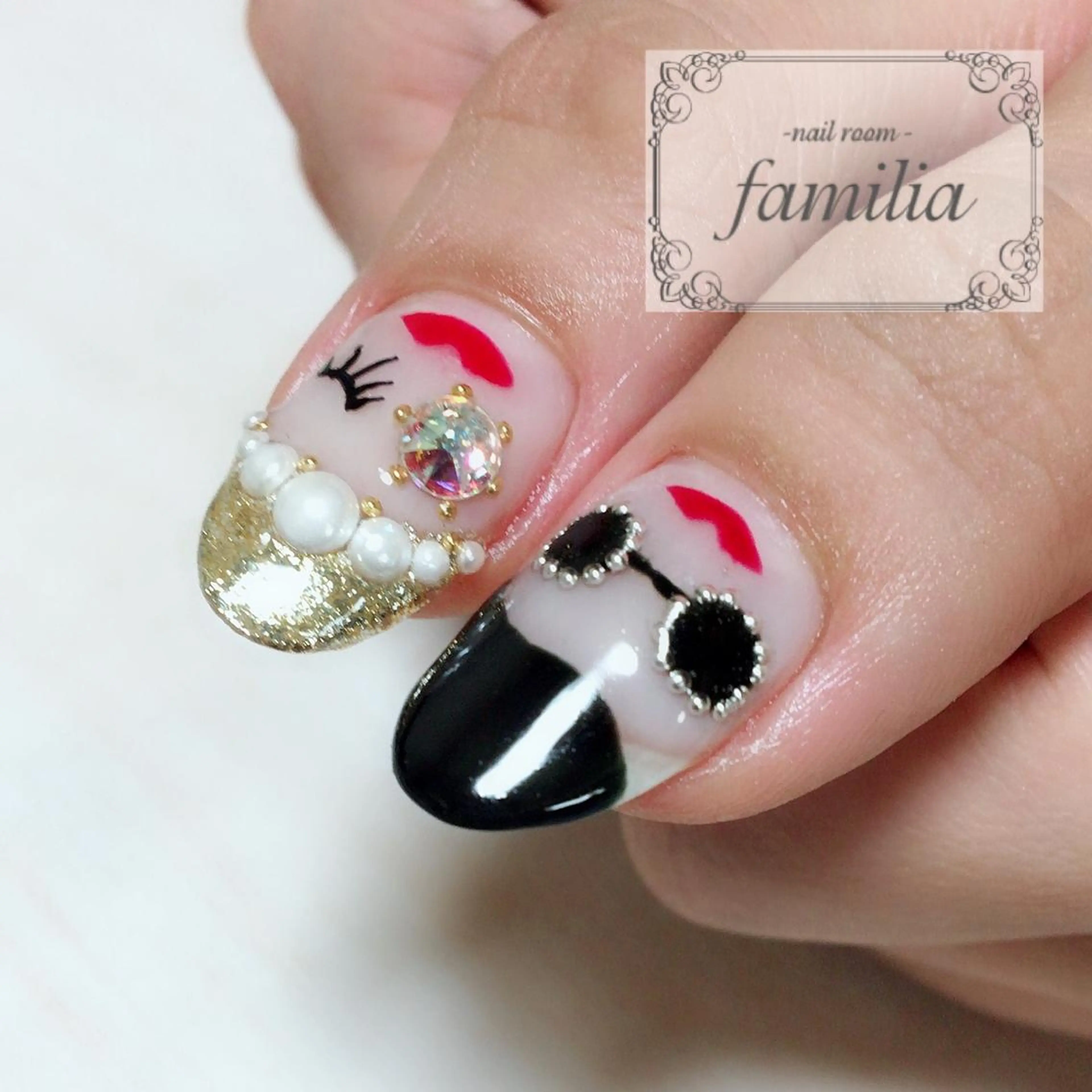 ネイル -nailroom- familiaのネイルデザイン