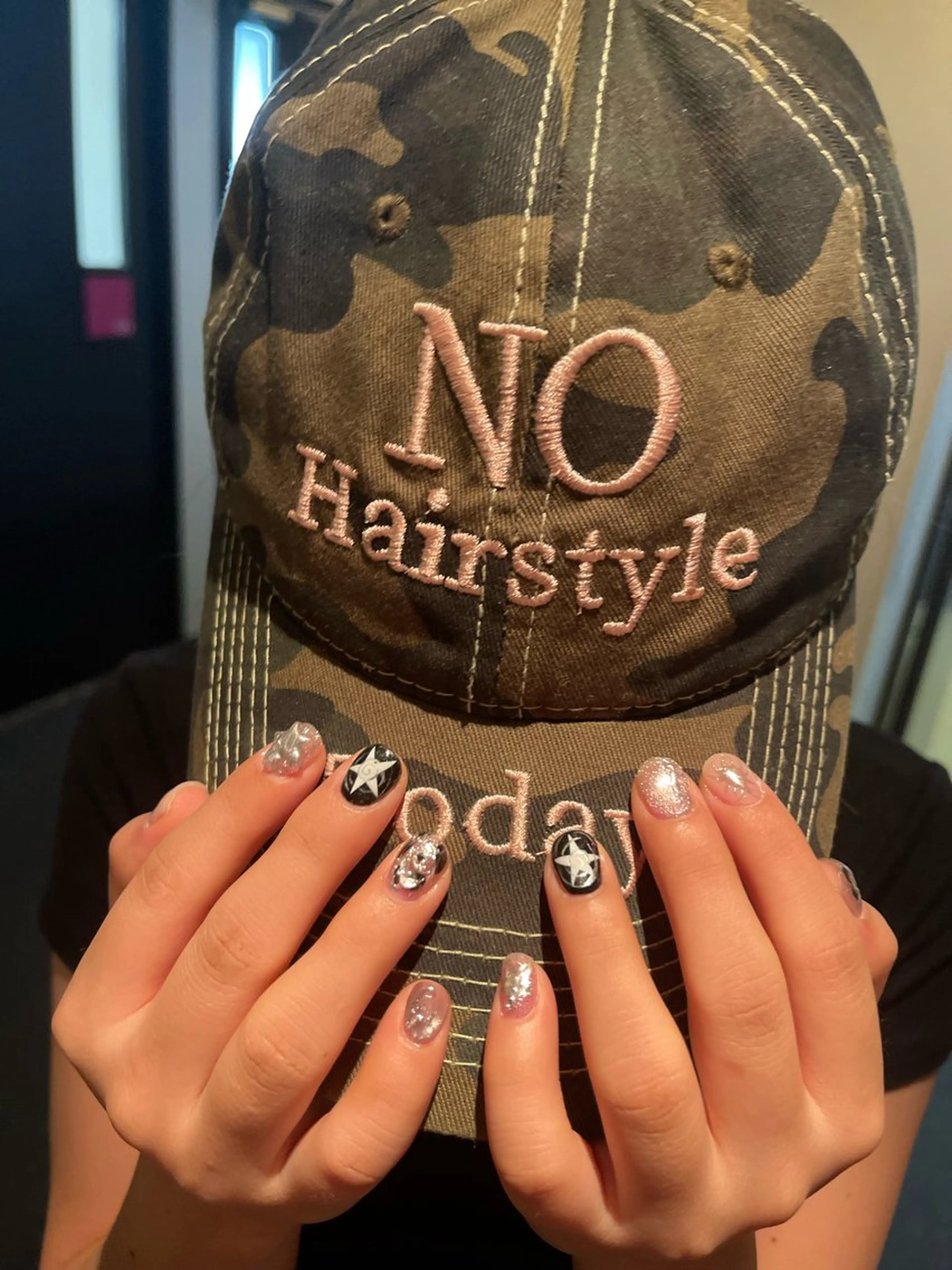 ネイル グラデーション ラメ(グリッター) マグネットネイル ミラーネイル ニュアンスネイル ハンドネイル 波 なみのネイルデザイン