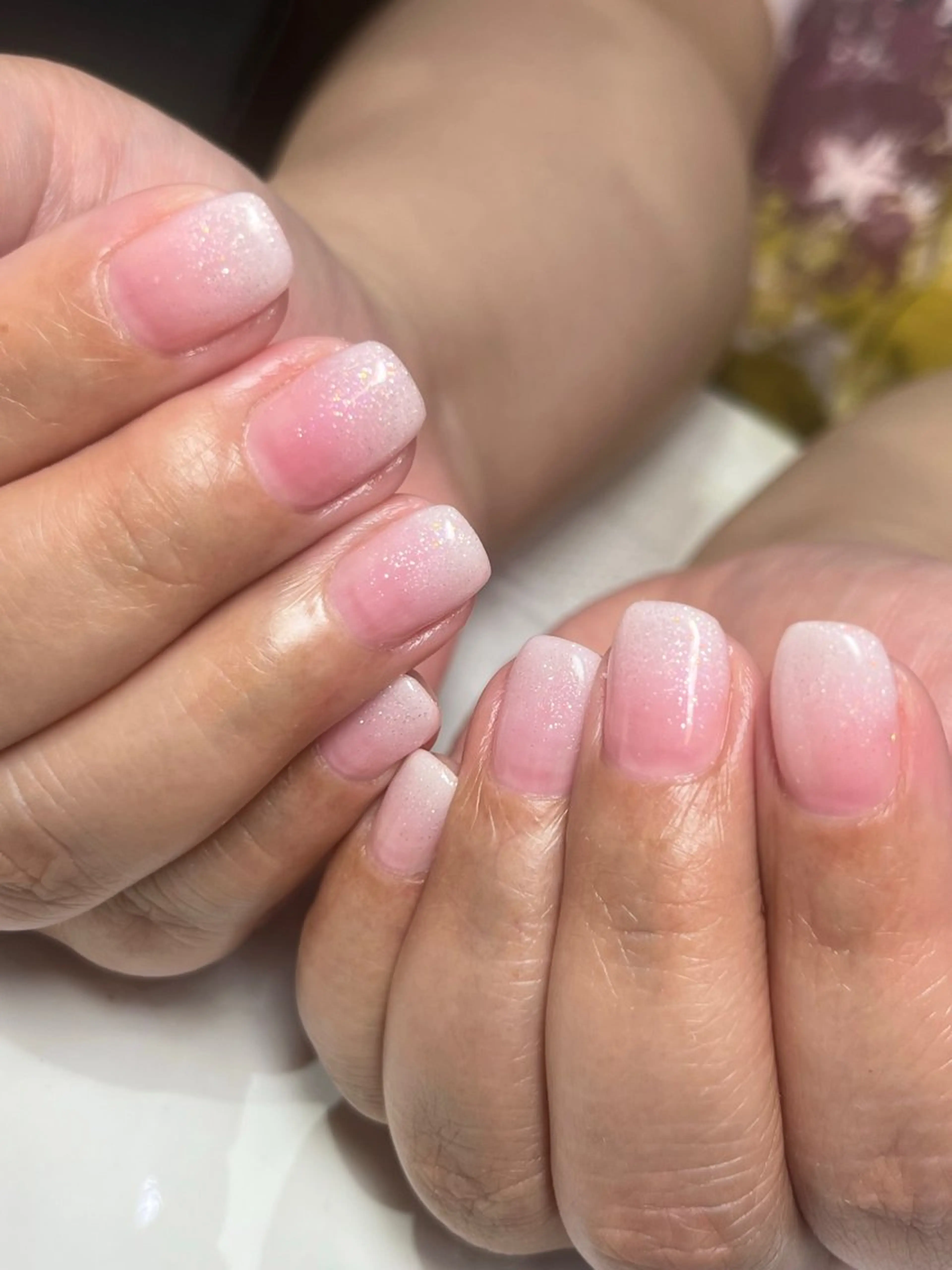 ネイル グラデーション ピンク ホワイト NailSalon ARROWのネイルデザイン