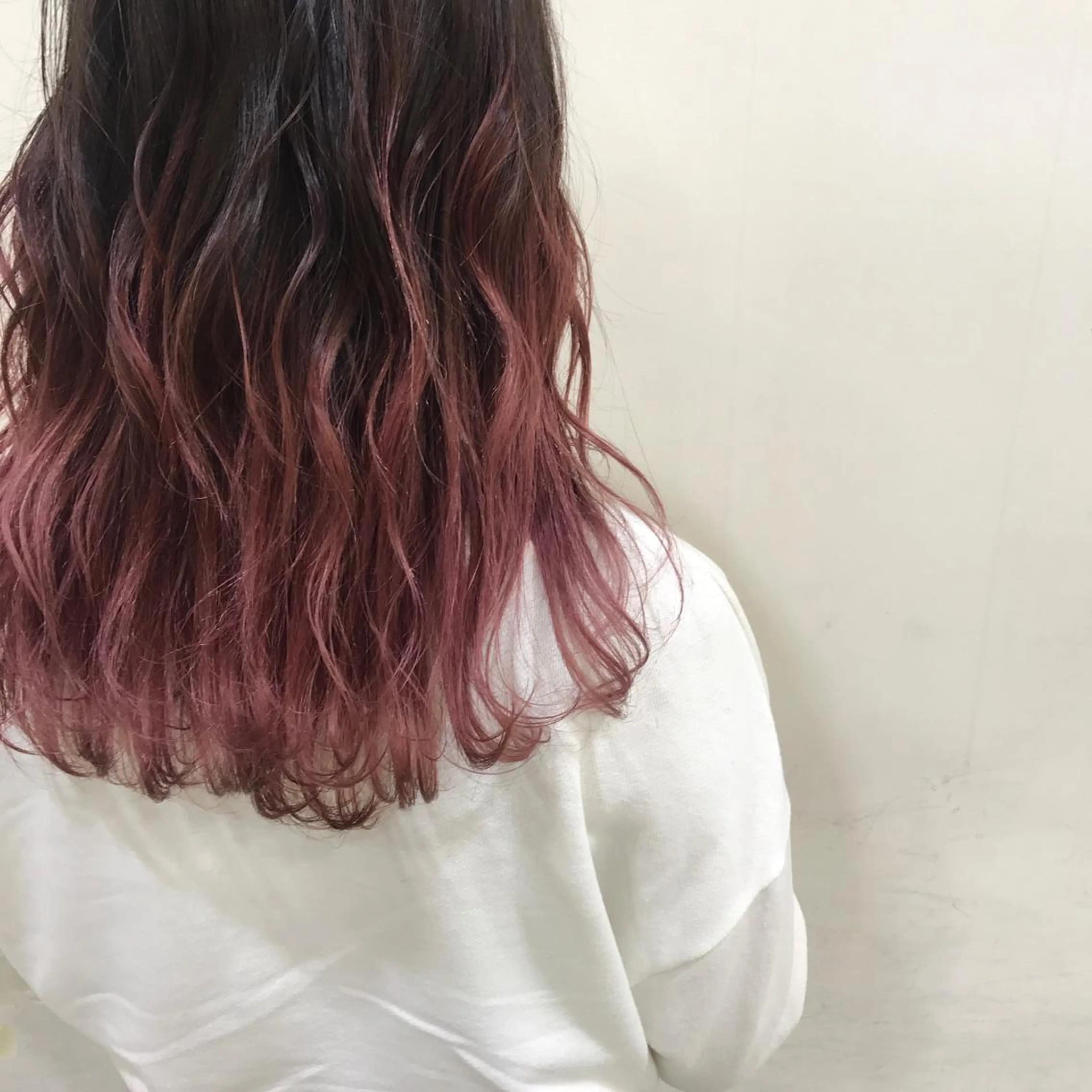 ロング カラー グラデーションカラー AMI ウルフパーマ/メンズのヘアスタイル