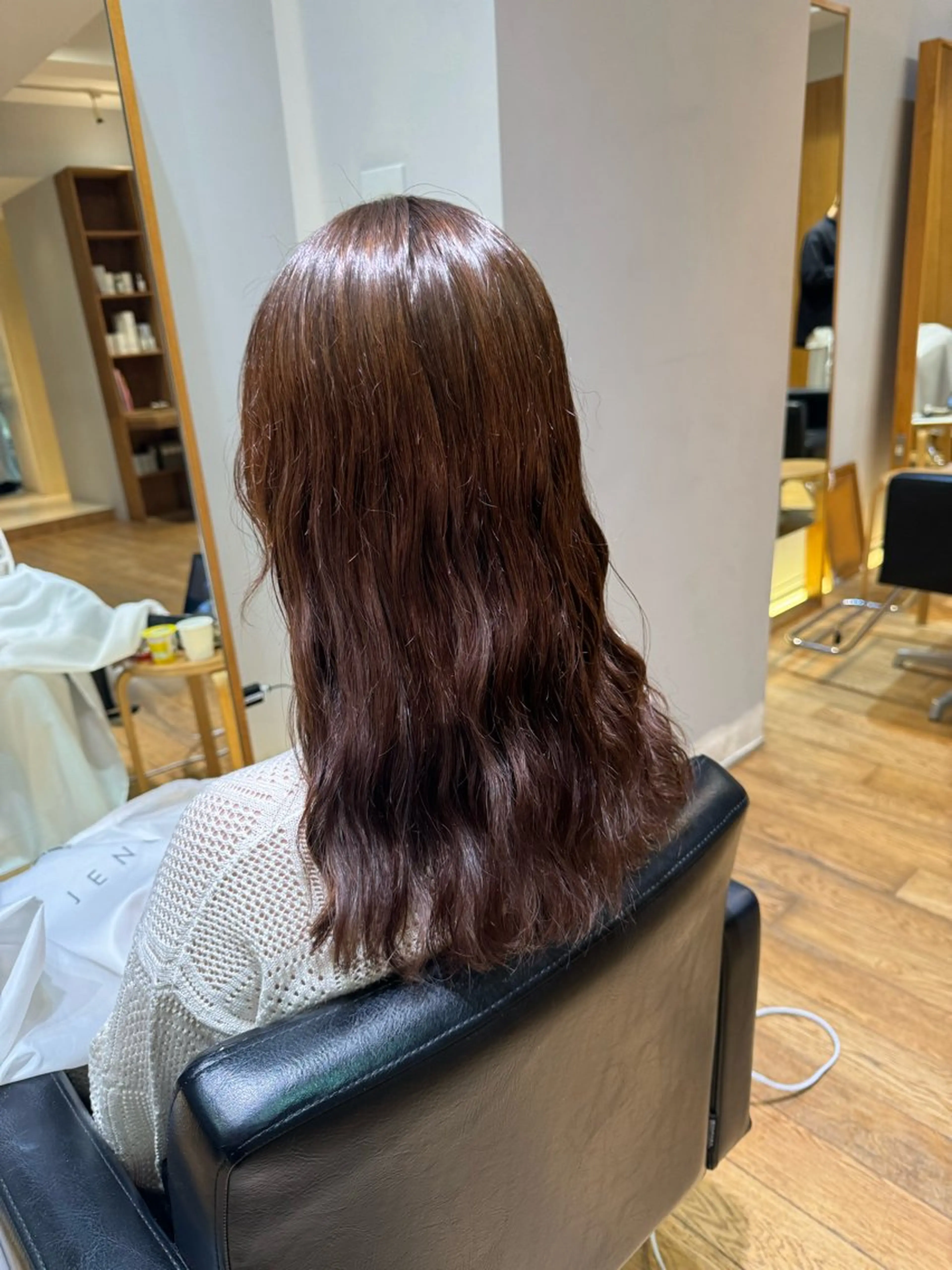 セミロング カット パーマ トリートメント 大人可愛い♡コテ巻き パーマ🌼杉田 萌恵のヘアスタイル