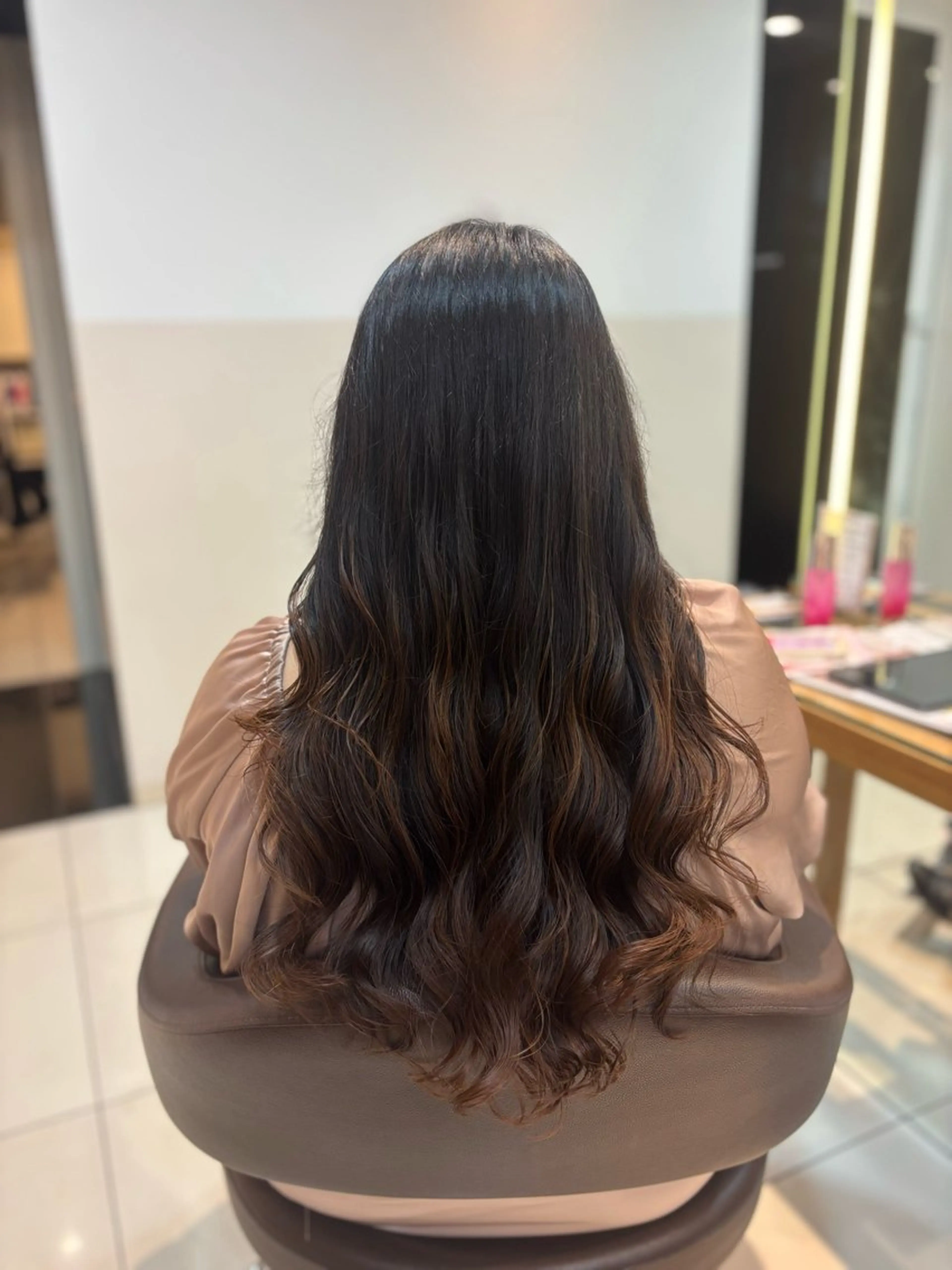 ロング パーマ パーマ 🌈コテ巻き風パーマ LOHASせいな🌈のヘアスタイル