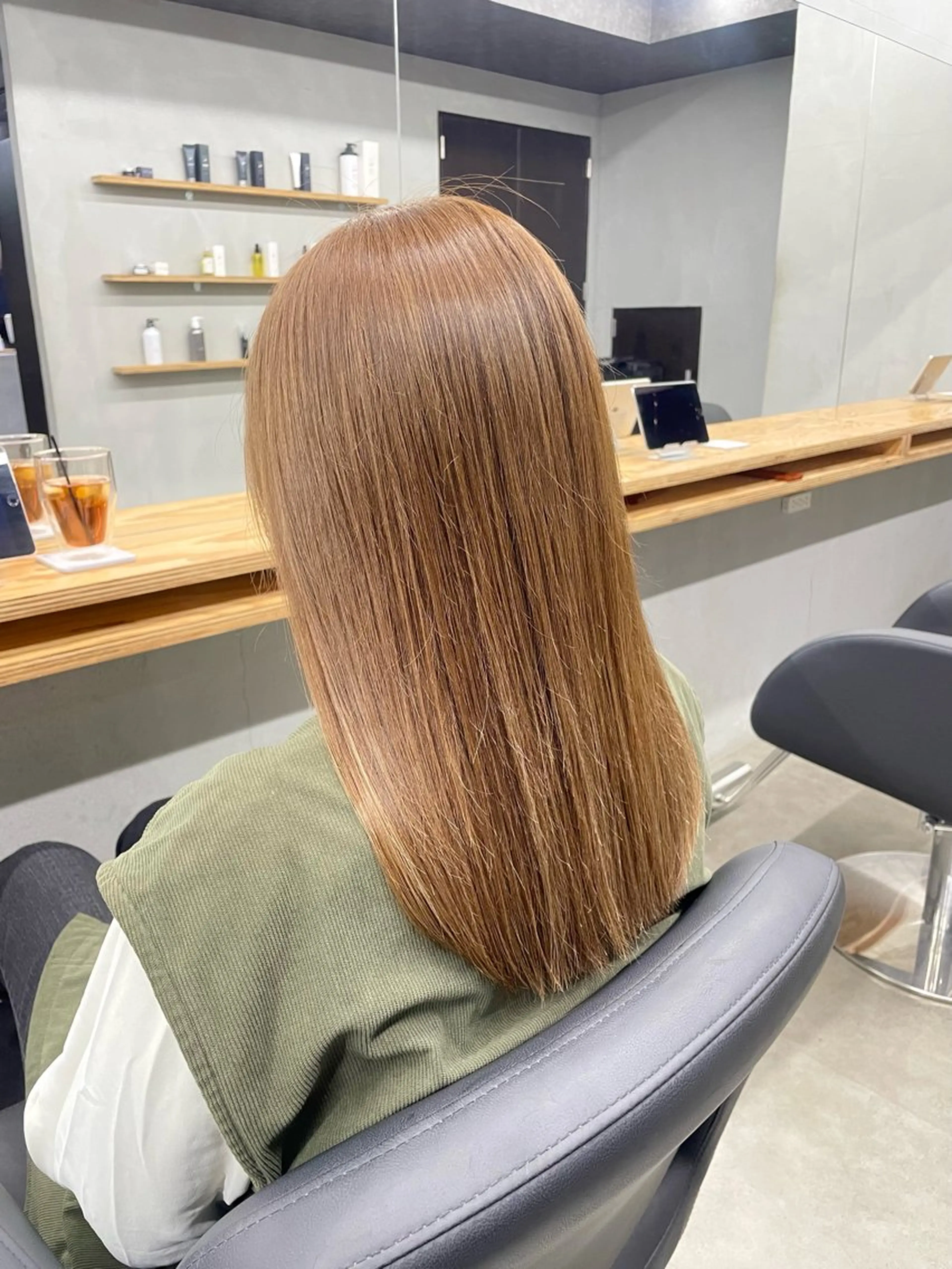 ミディアム カット ヘアカラー トリートメント ひより ／novusのヘアスタイル