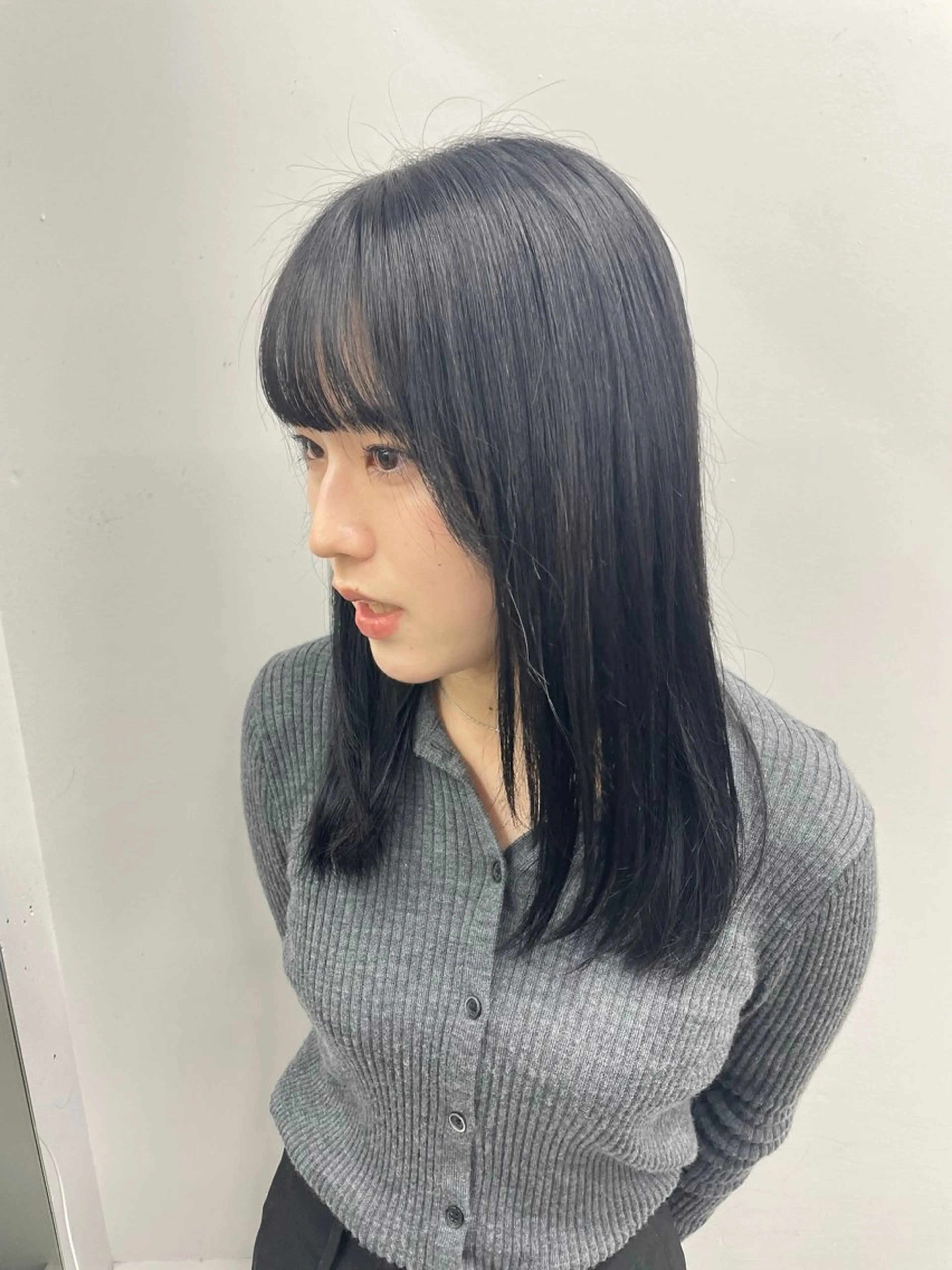 セミロング カラー ayano 🌱のヘアスタイル