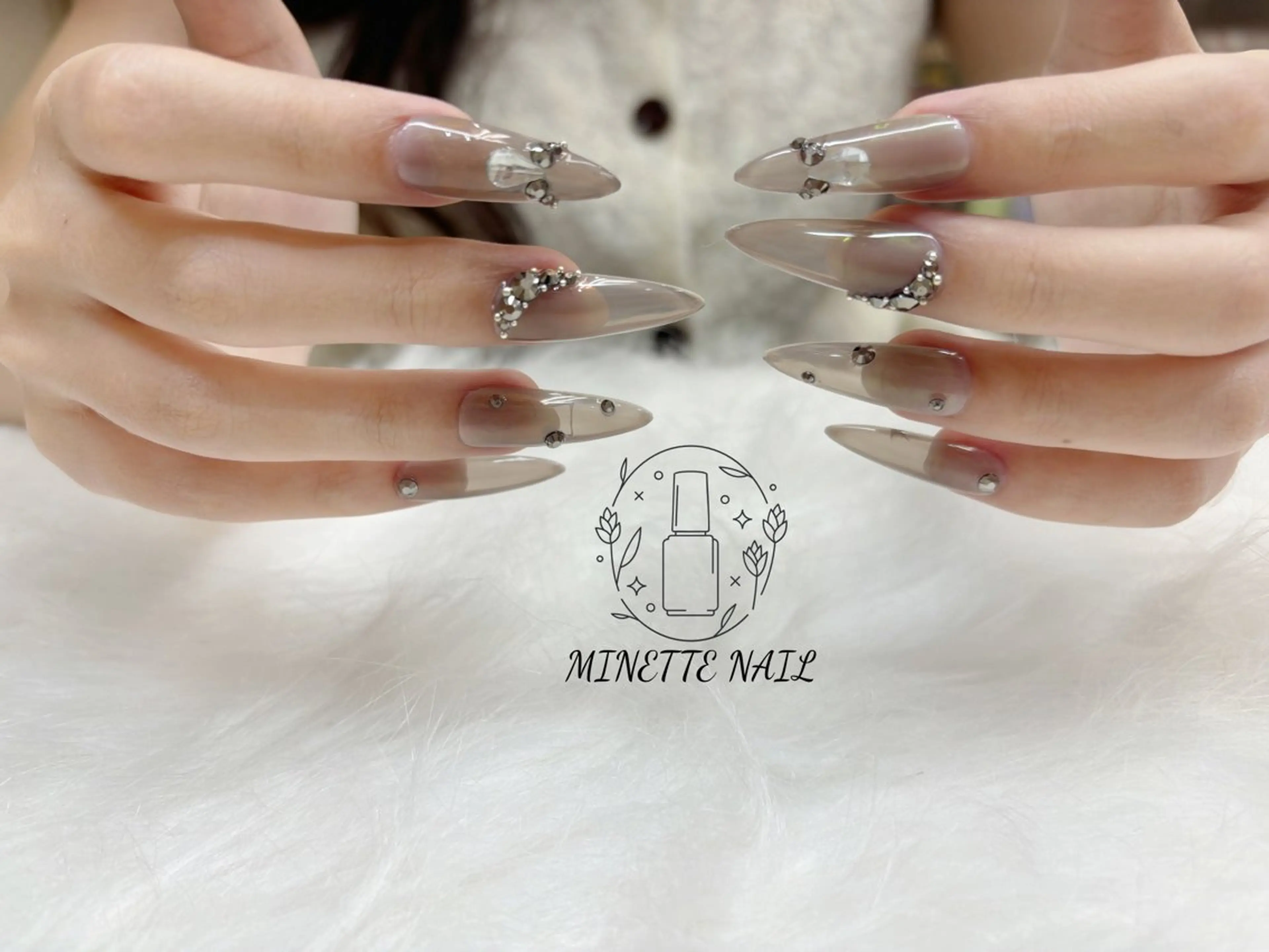 ネイル Minette nailHuongのネイルデザイン