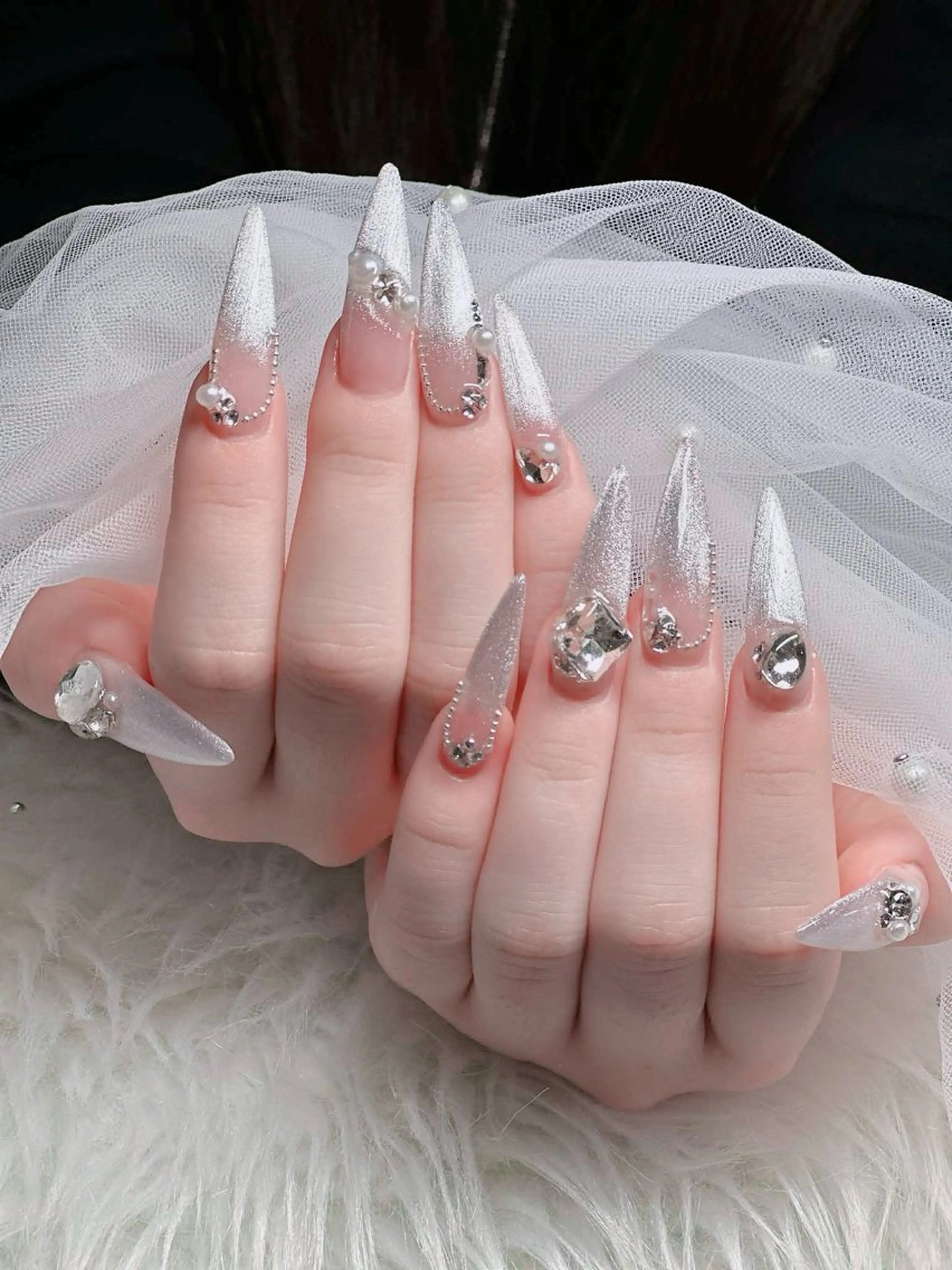 ネイル アートネイル ボルドー フレンチネイル ジェルネイル 氷ネイル・うるうるネイル ハンドネイル H.baby Nail Salonのネイルデザイン