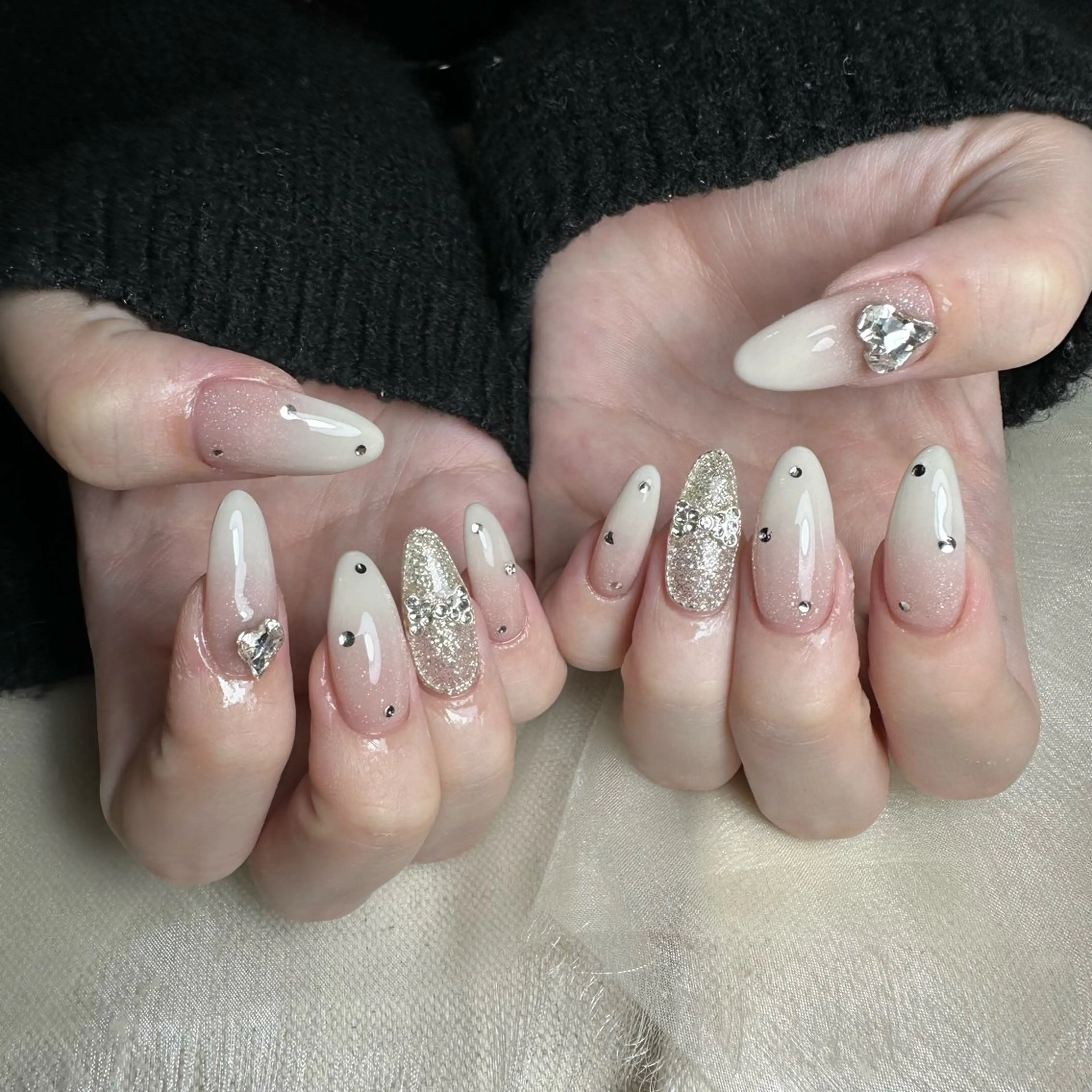 ネイル 里見 麗のネイルデザイン