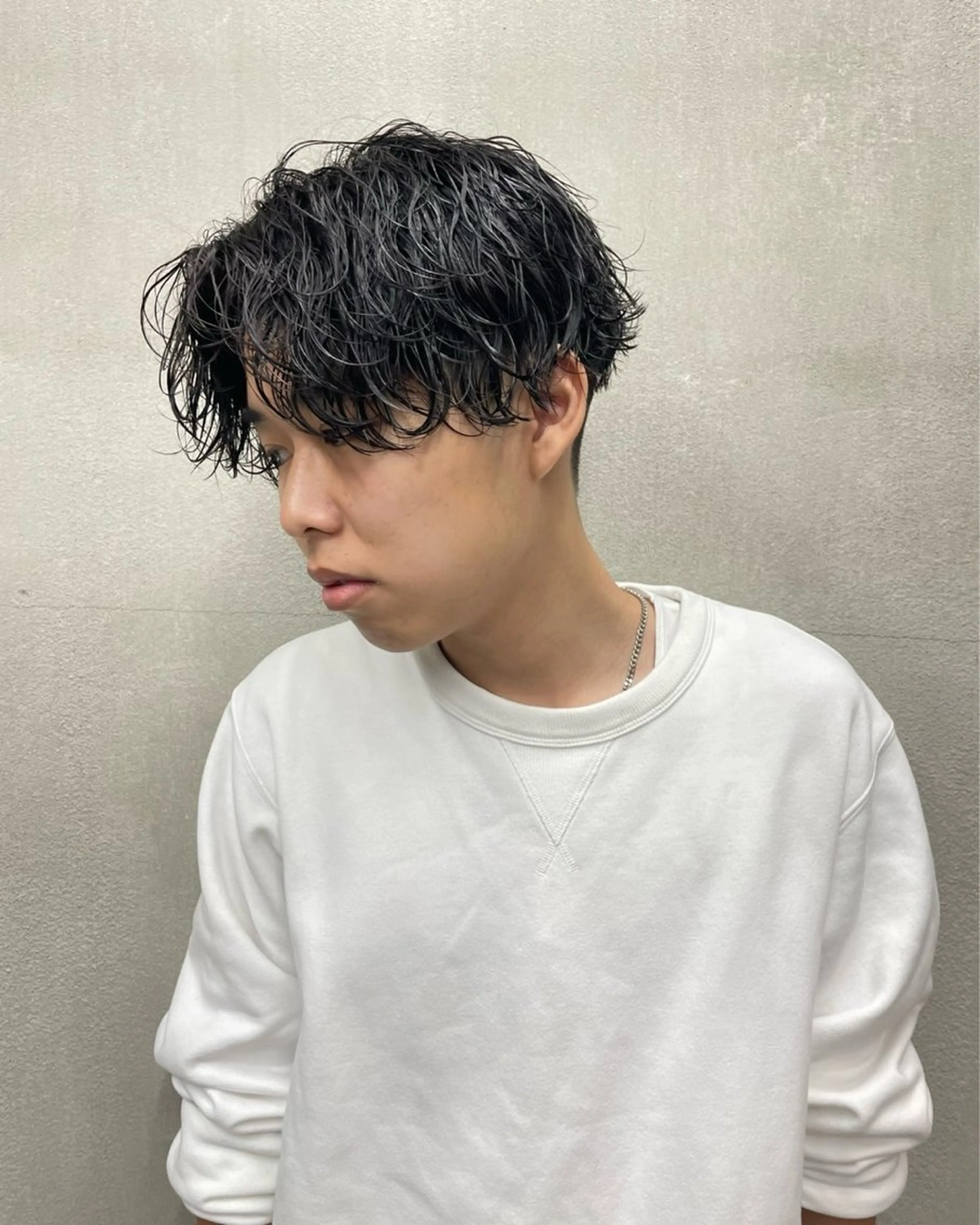 パーマ メンズ センターパート メンズパーマ 波巻きパーマ 波巻き得意 メンズ美容師/松井陸のヘアスタイル