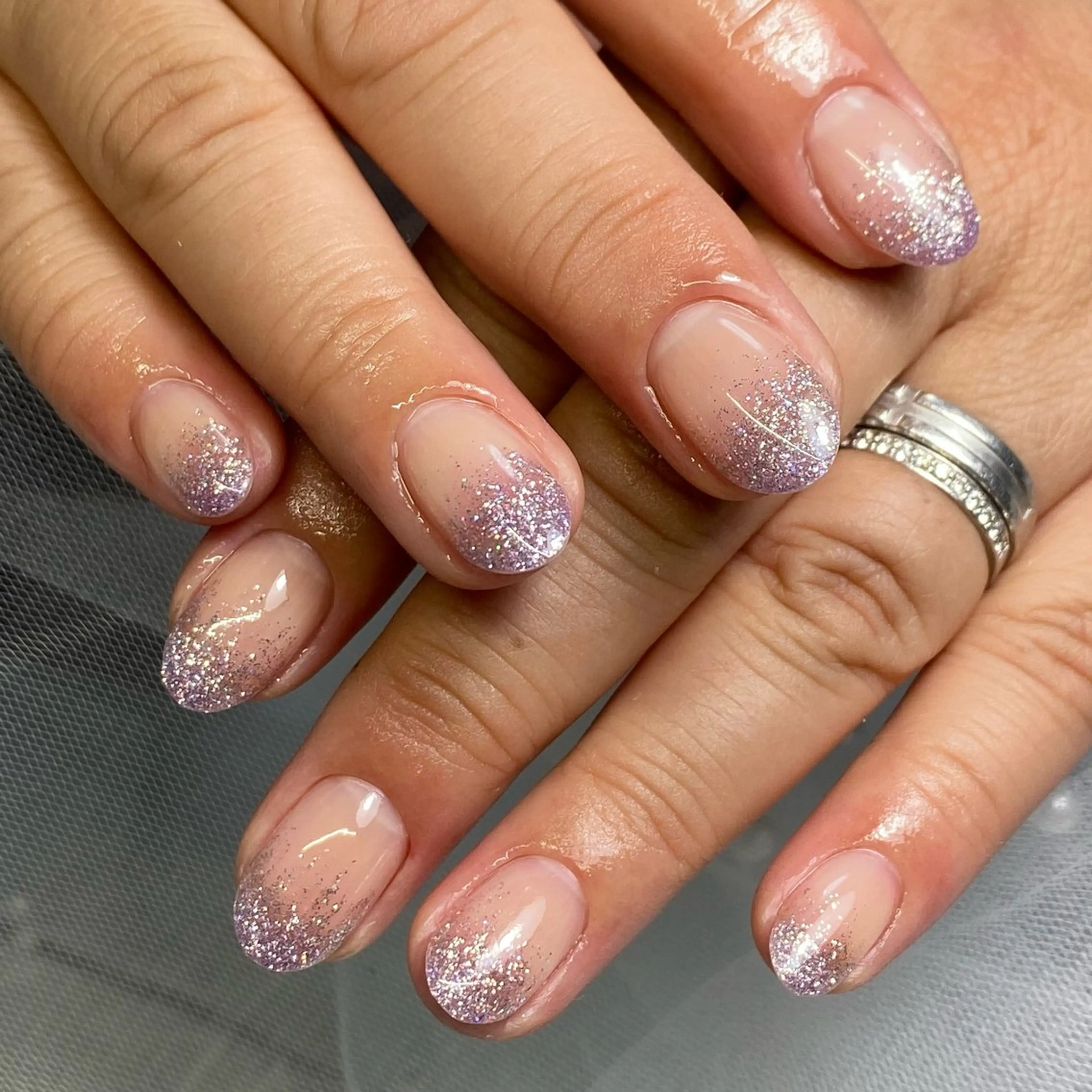 ネイル グラデーション ラメ(グリッター) ラメグラデーション ✨AiNail💅 ✨高幡不動NEW ✨のネイルデザイン