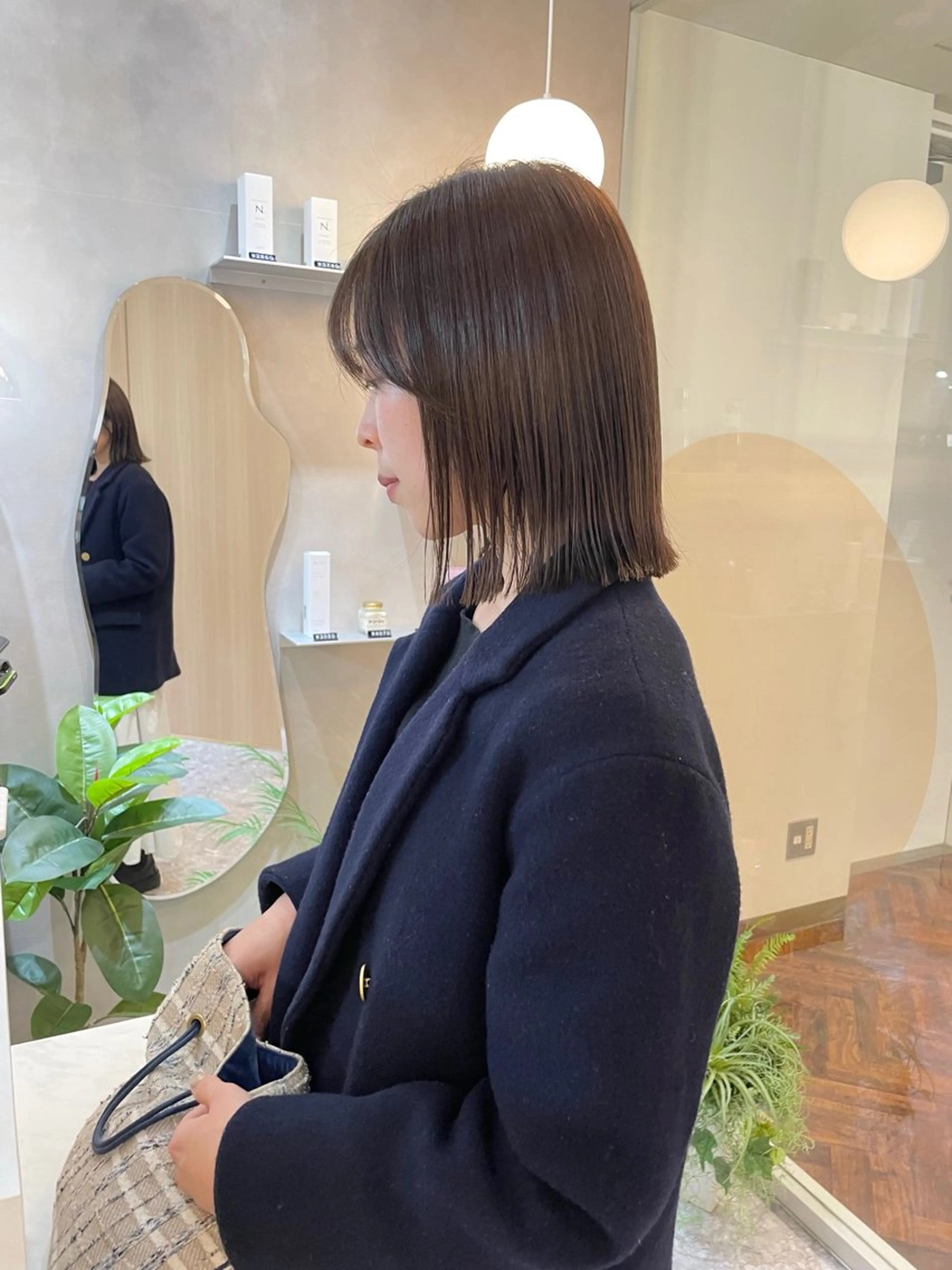 ミディアム ボブ 縮毛矯正 カット トリートメント ボブ/透明感カラー/ 赤み消し/miyaのヘアスタイル