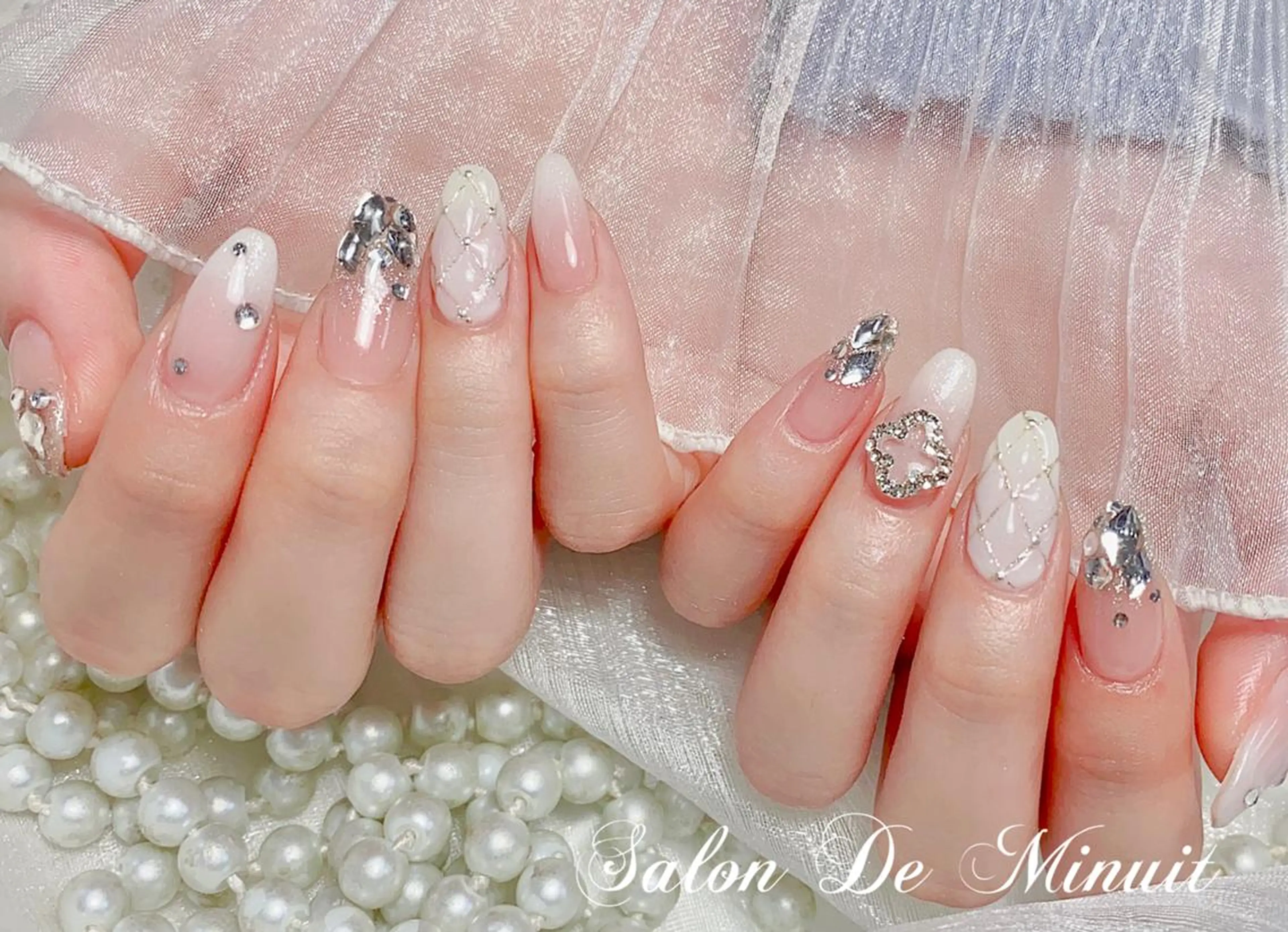 ネイル ハンドネイル ハンドケア Momo 🤍のネイルデザイン