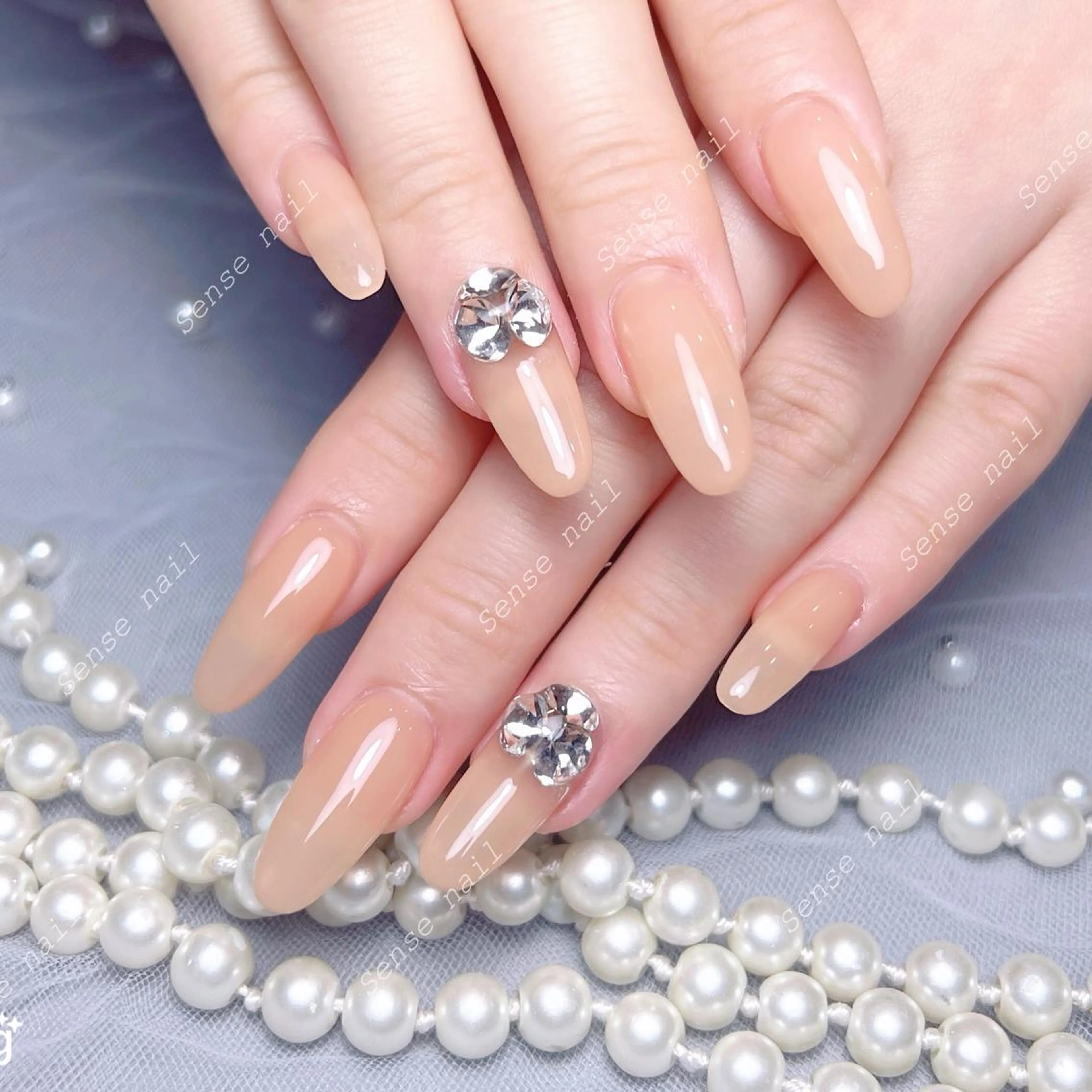 ネイル ハンドネイル ハンドケア Queening 🦋のネイルデザイン