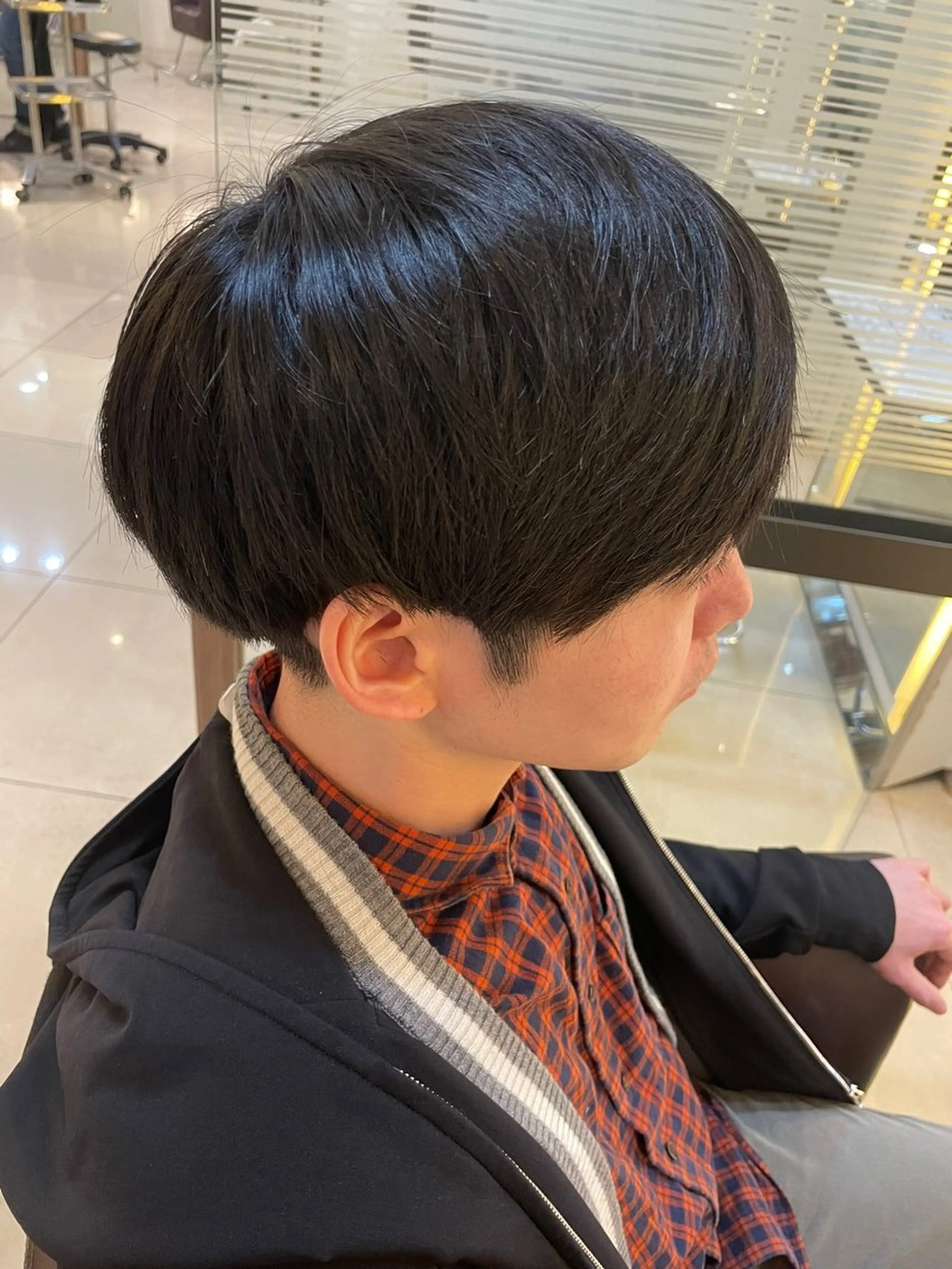 メンズ 刈り上げ 透明感/ハイトーン ／レッドカラー🍓のヘアスタイル