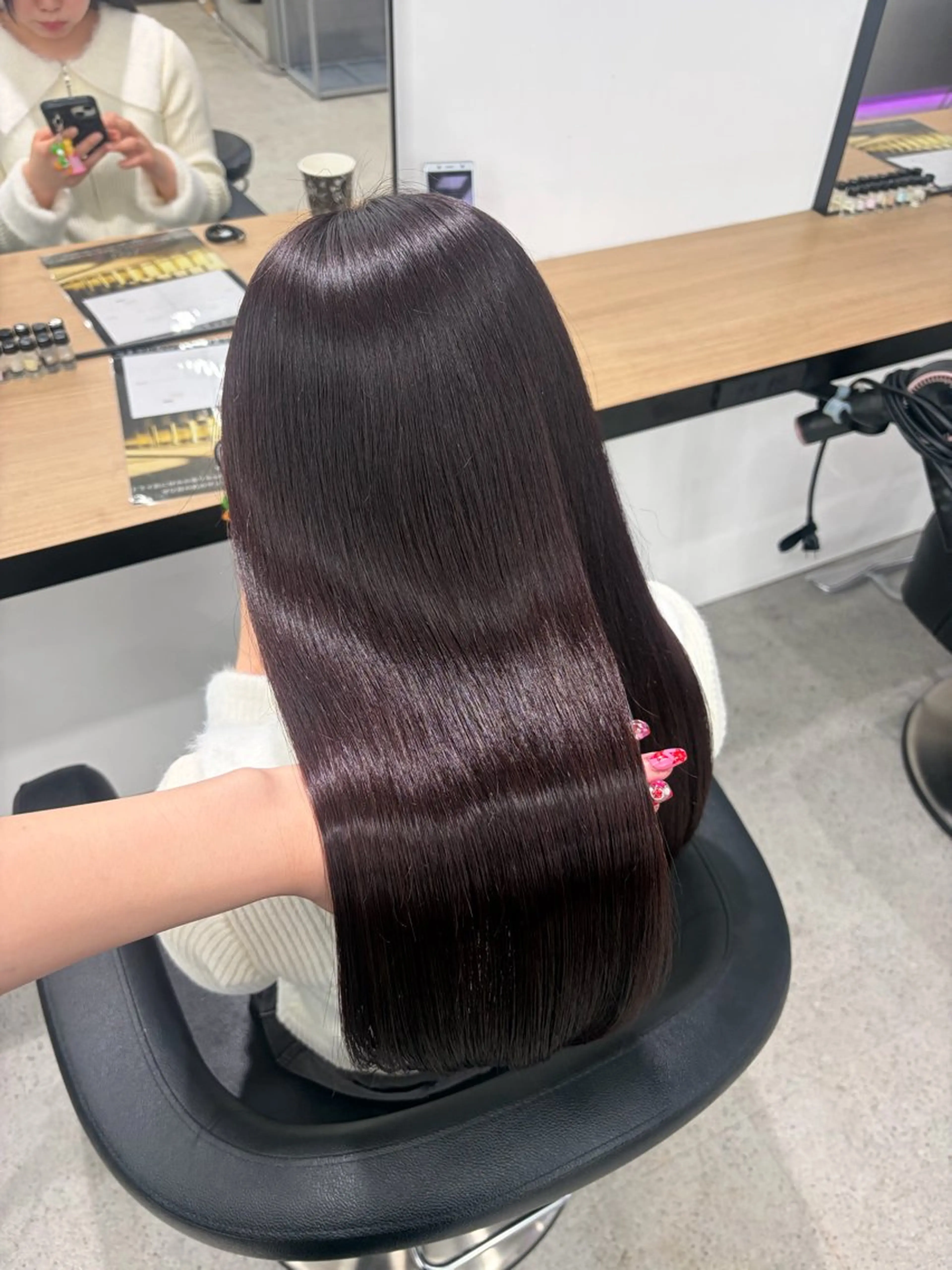 ロング カラー ブリーチ 髪質改善 トリートメント ヘアカラー 💗愛され暖色💗 ピンク/レッド💗のヘアスタイル