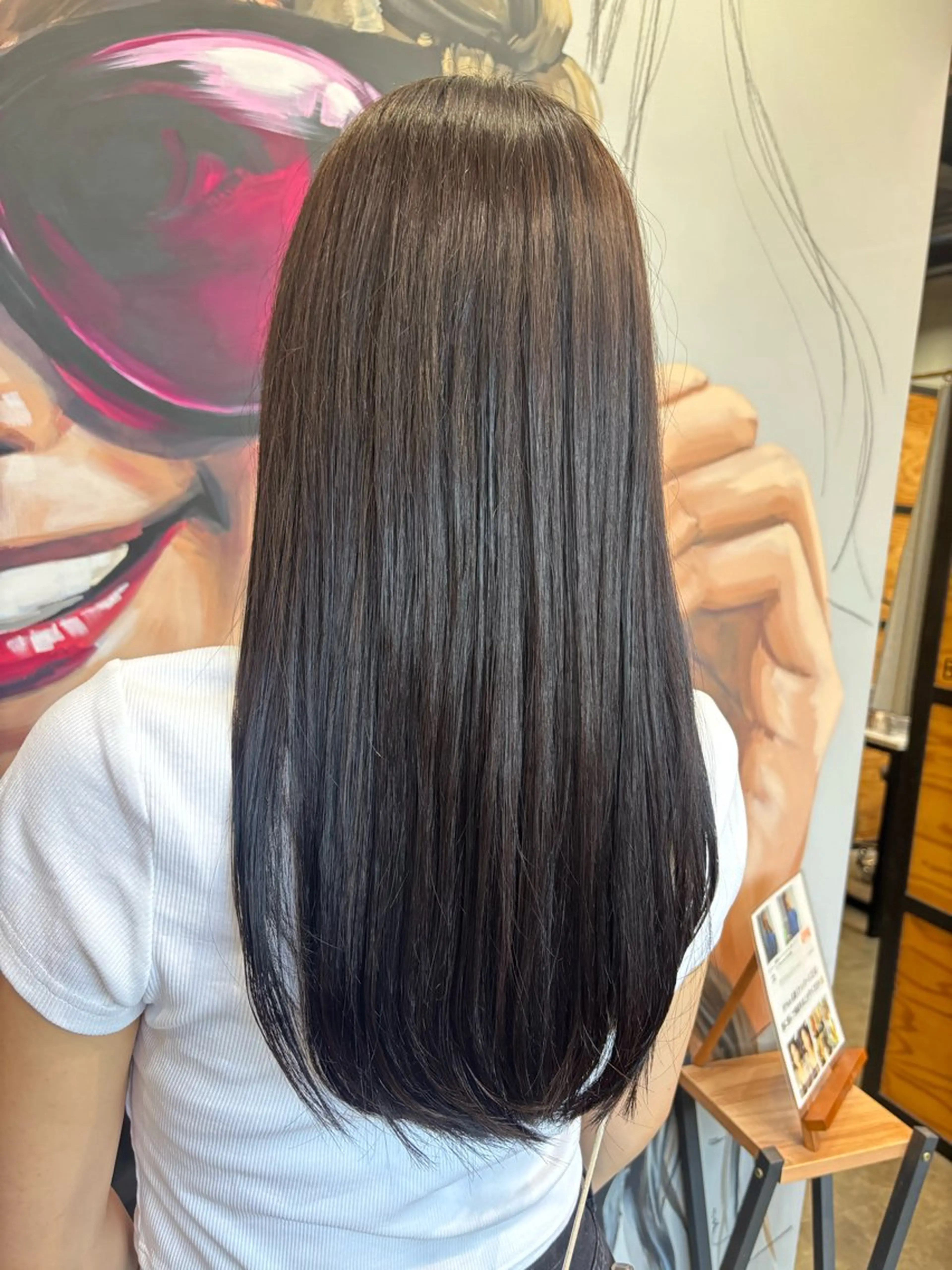 ロング ヘアカラー トリートメント おかだ まなみのヘアスタイル