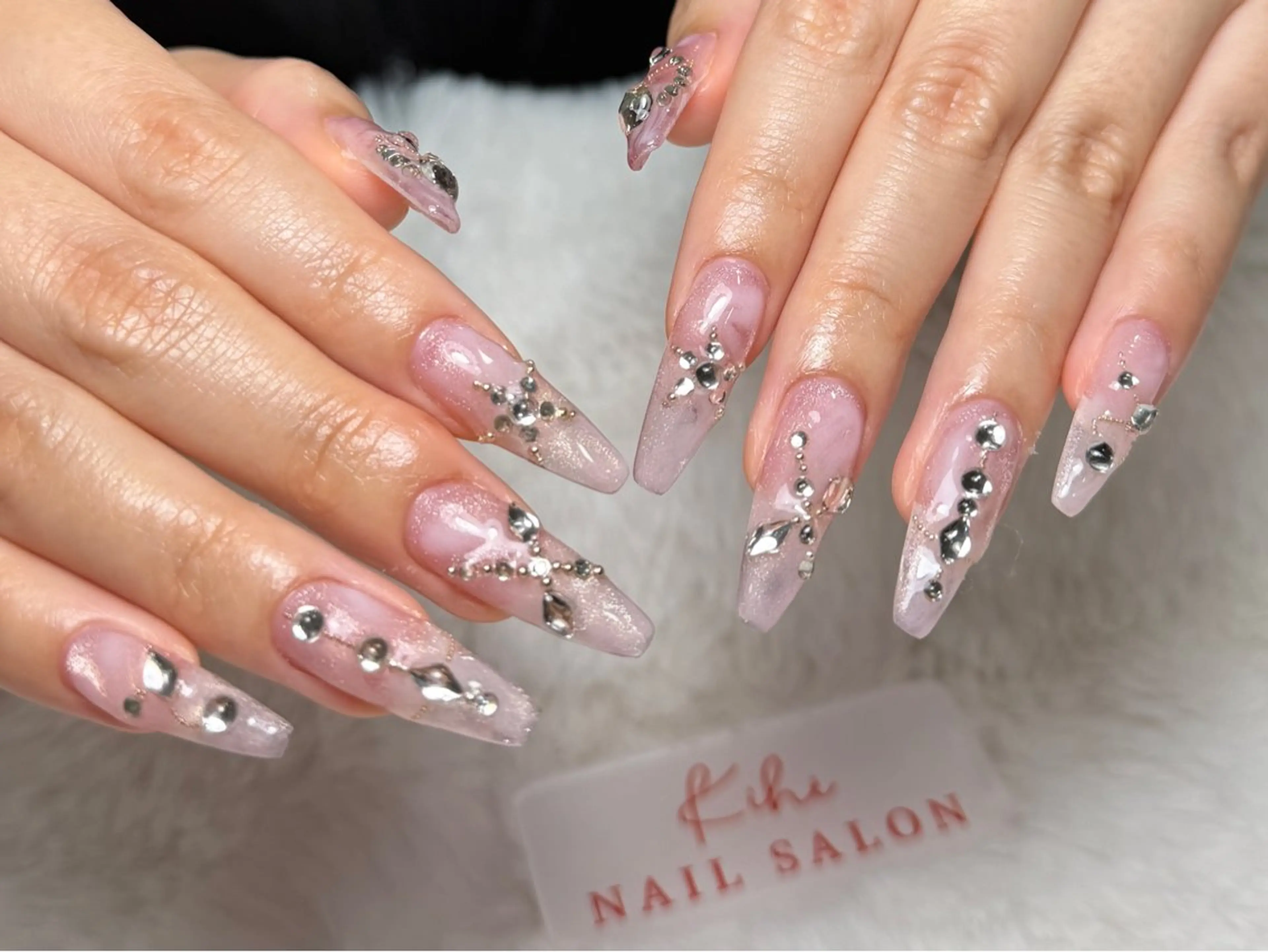 ネイル アートネイル フレンチネイル ジェルネイル グラデーション 韓国ネイル ハンドネイル 💕鈴木ユリ パラジェル/オフ無料のネイルデザイン