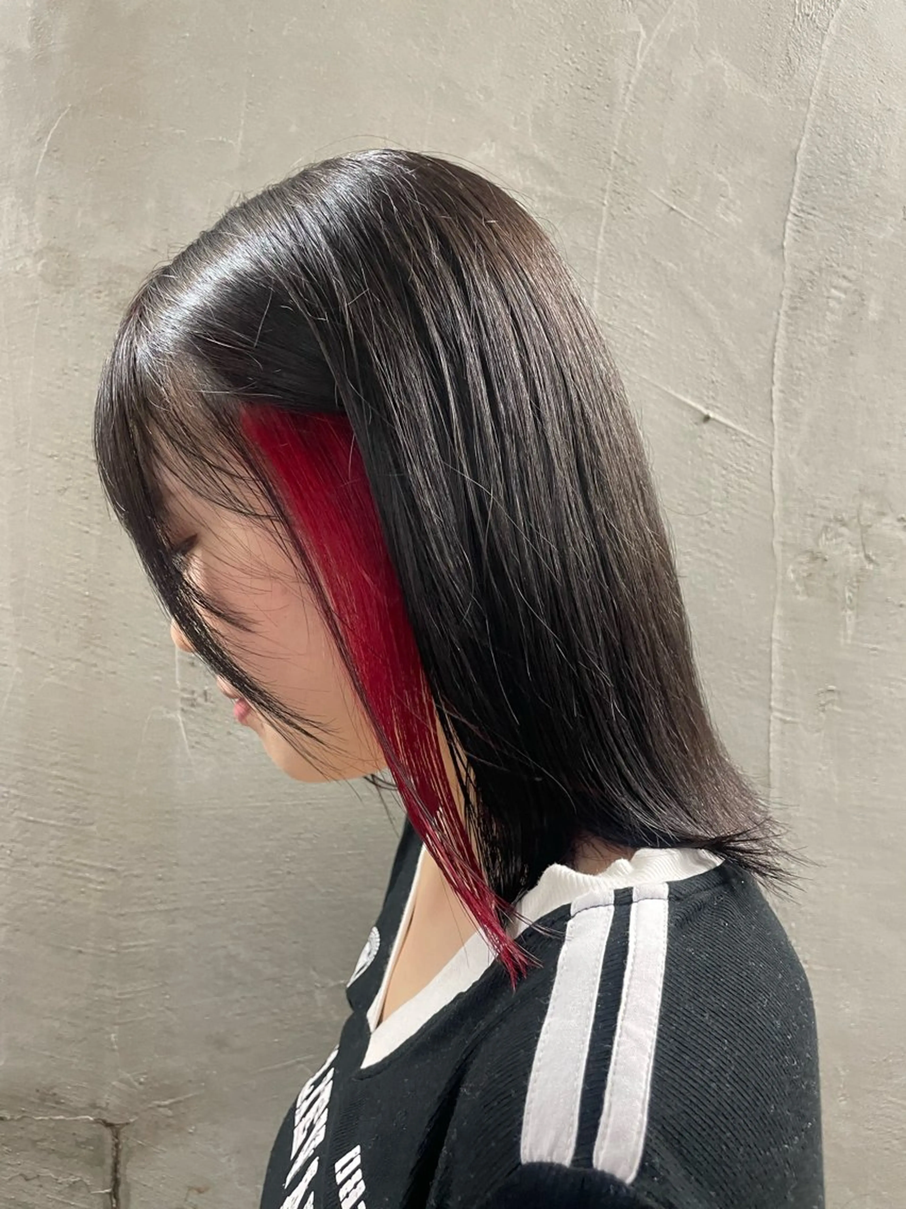 ミディアム カラー ブリーチ インナーカラー レッドカラー ブリーチ/レイヤー 💙ayame💙のヘアスタイル