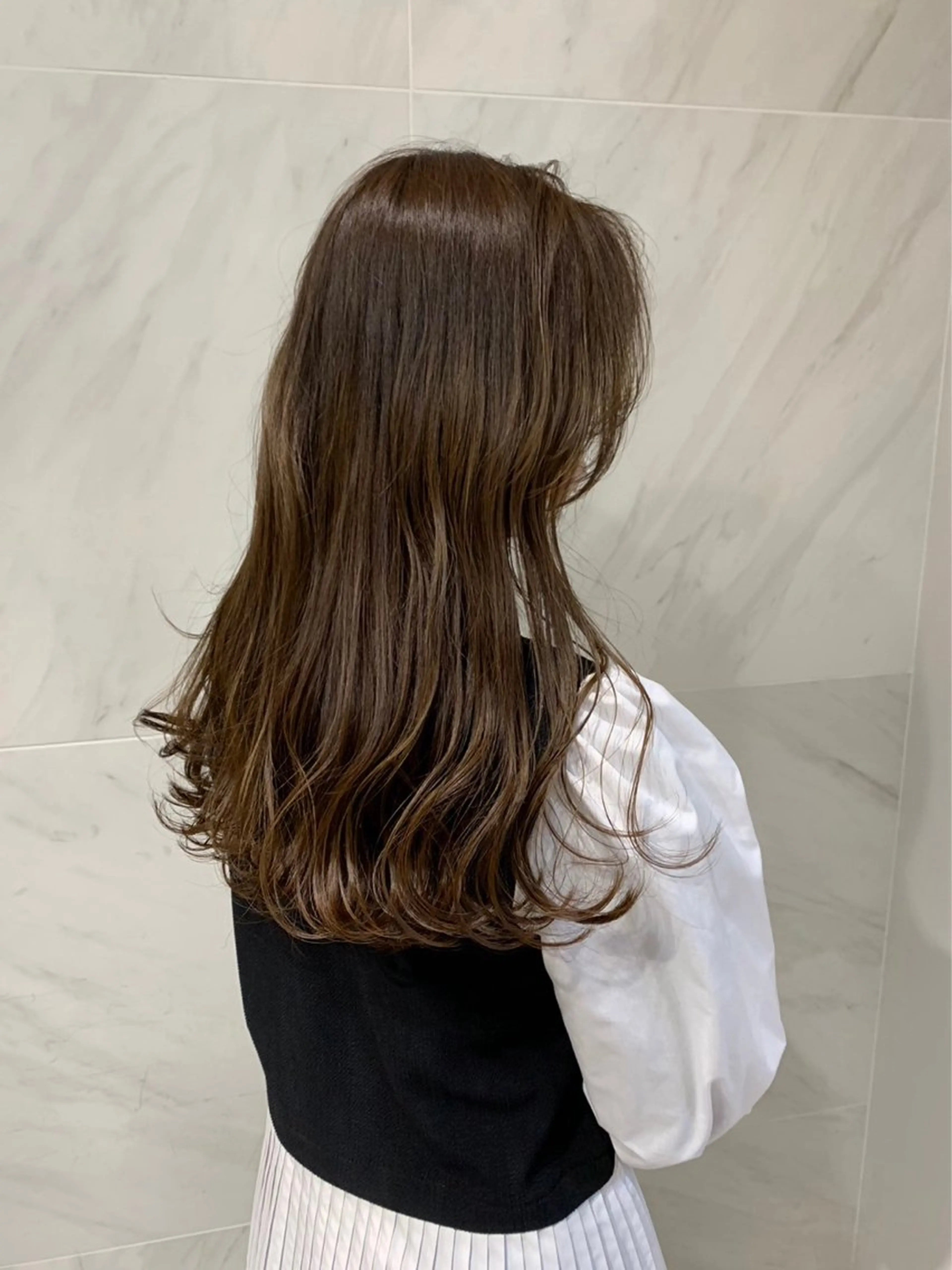 セミロング セミロングパーマ 小顔カット グレージュ|くすみ× 透明感|kazutoのヘアスタイル