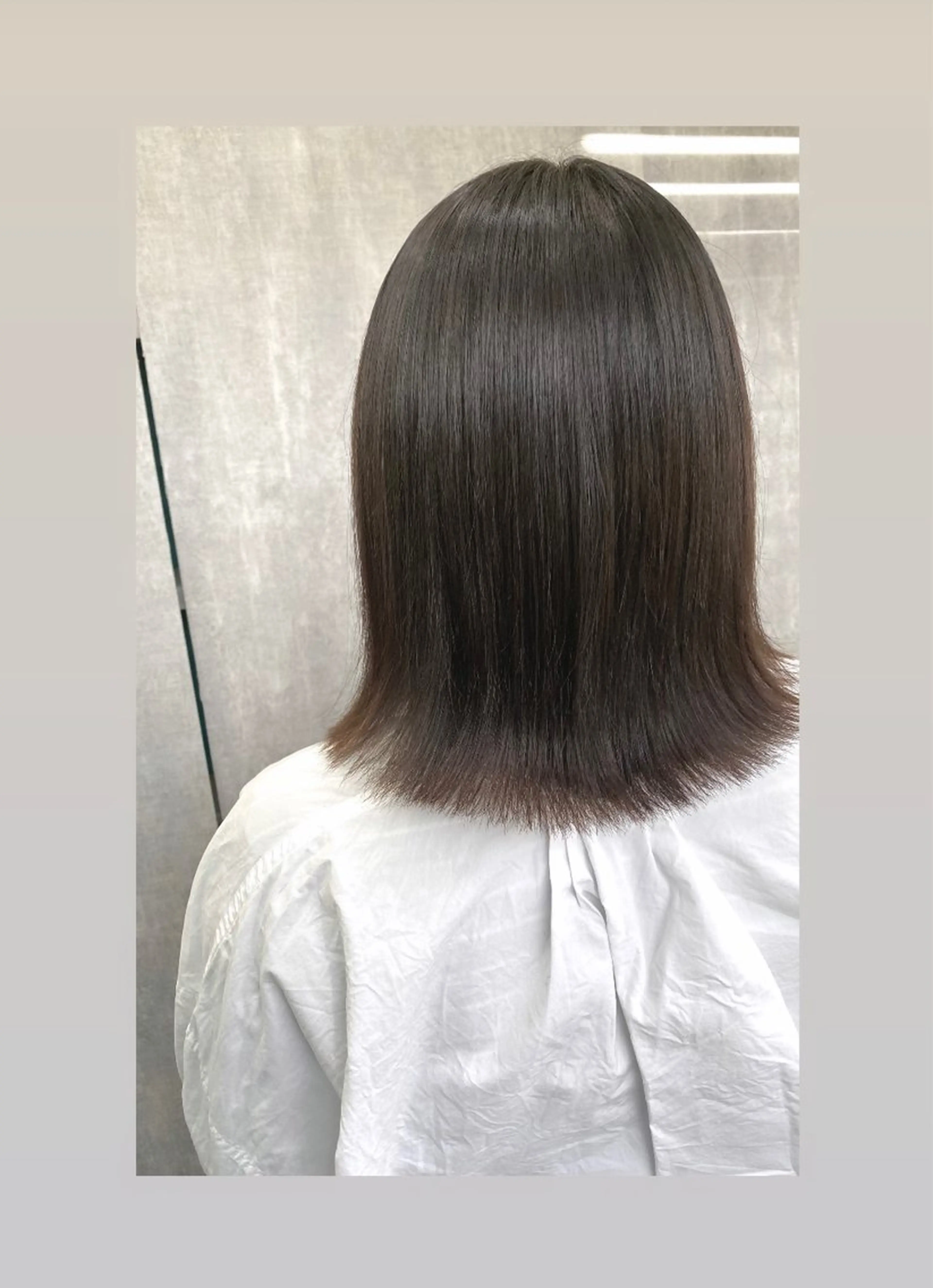 ショート ボブ 外ハネヘア 佐藤 沙也輝のヘアスタイル