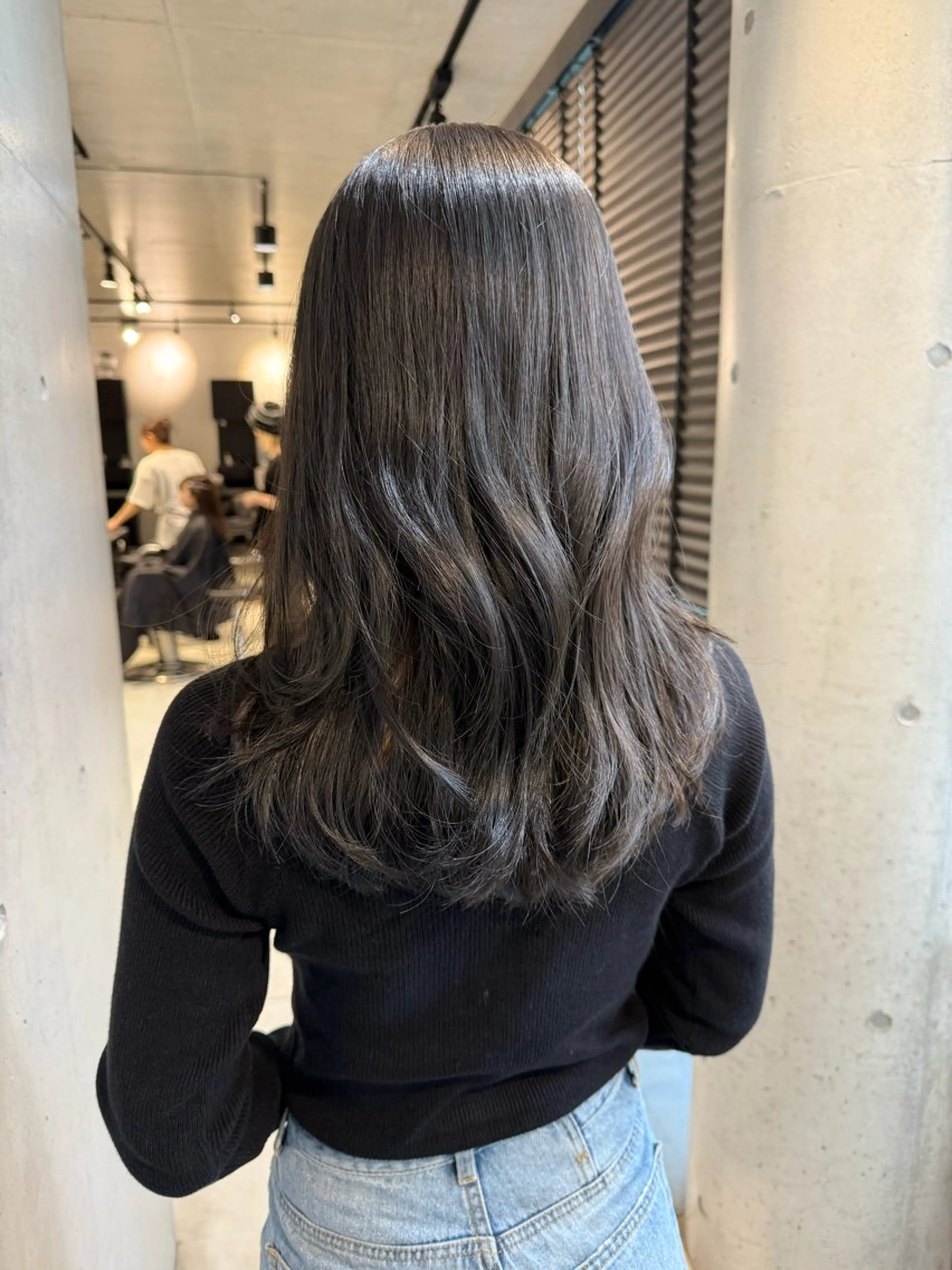 セミロング カラー カット ヘアカラー トリートメント 【銀座】艶髪/上品な カラー特化/涼/駅近のヘアスタイル