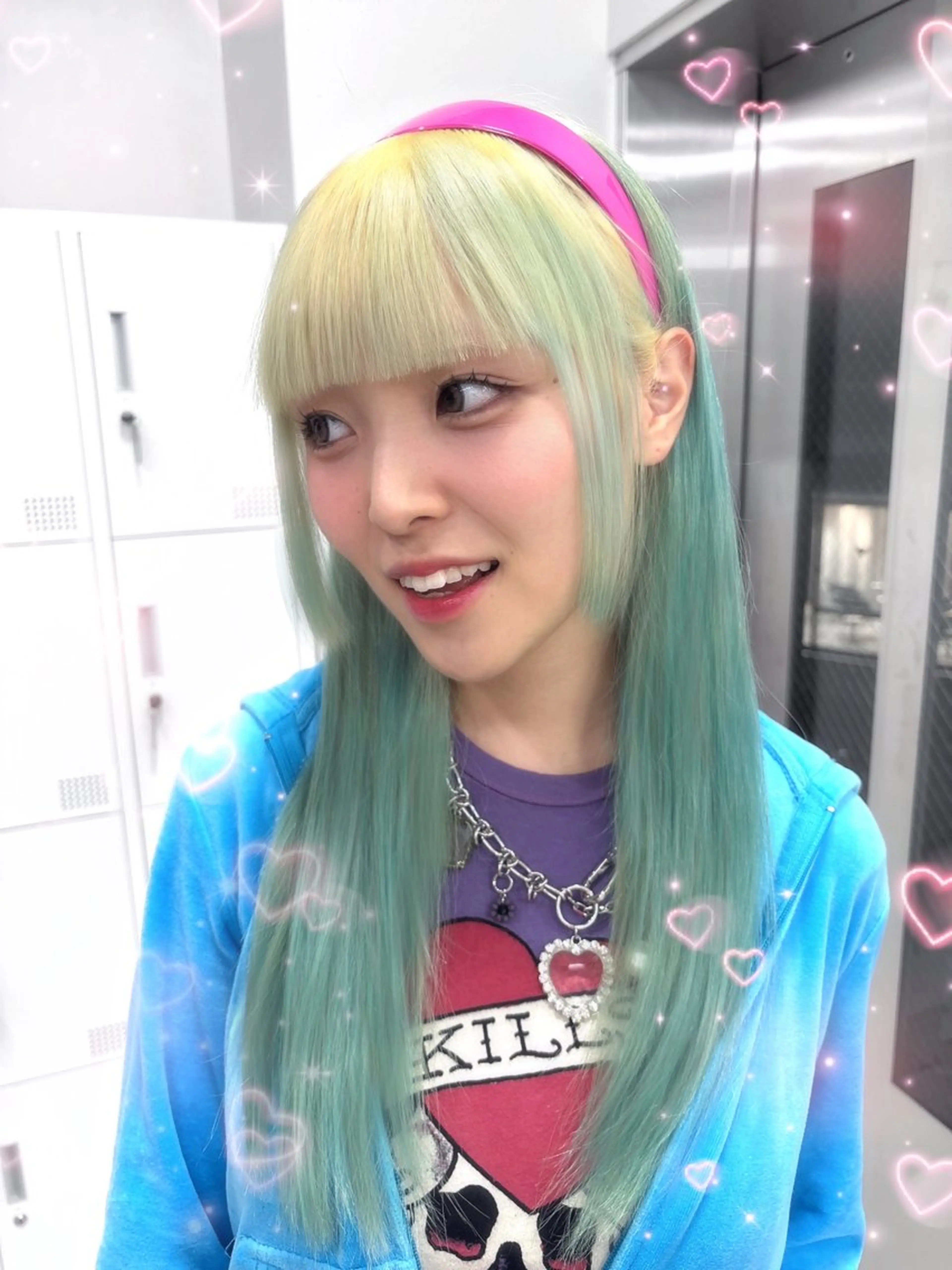 カラー デザインカラー ハイトーンカラー ミント ヘアカラー 艶カラー💞 amiのヘアスタイル