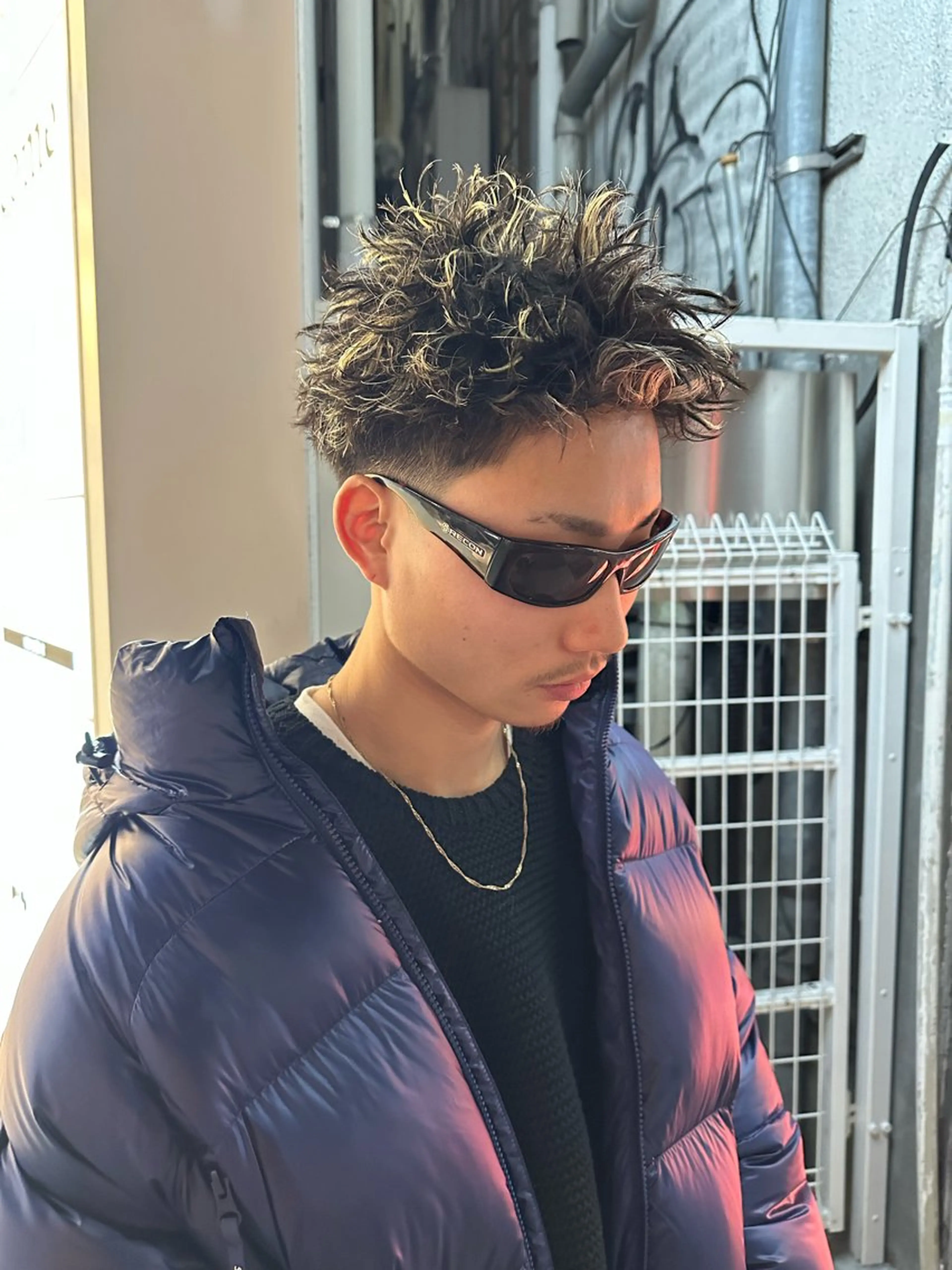 ショート カラー パーマ ハイライトカラー ハイライト ツイストパーマ カット ヘアカラー パーマ トリートメント 俵 知広のヘアスタイル